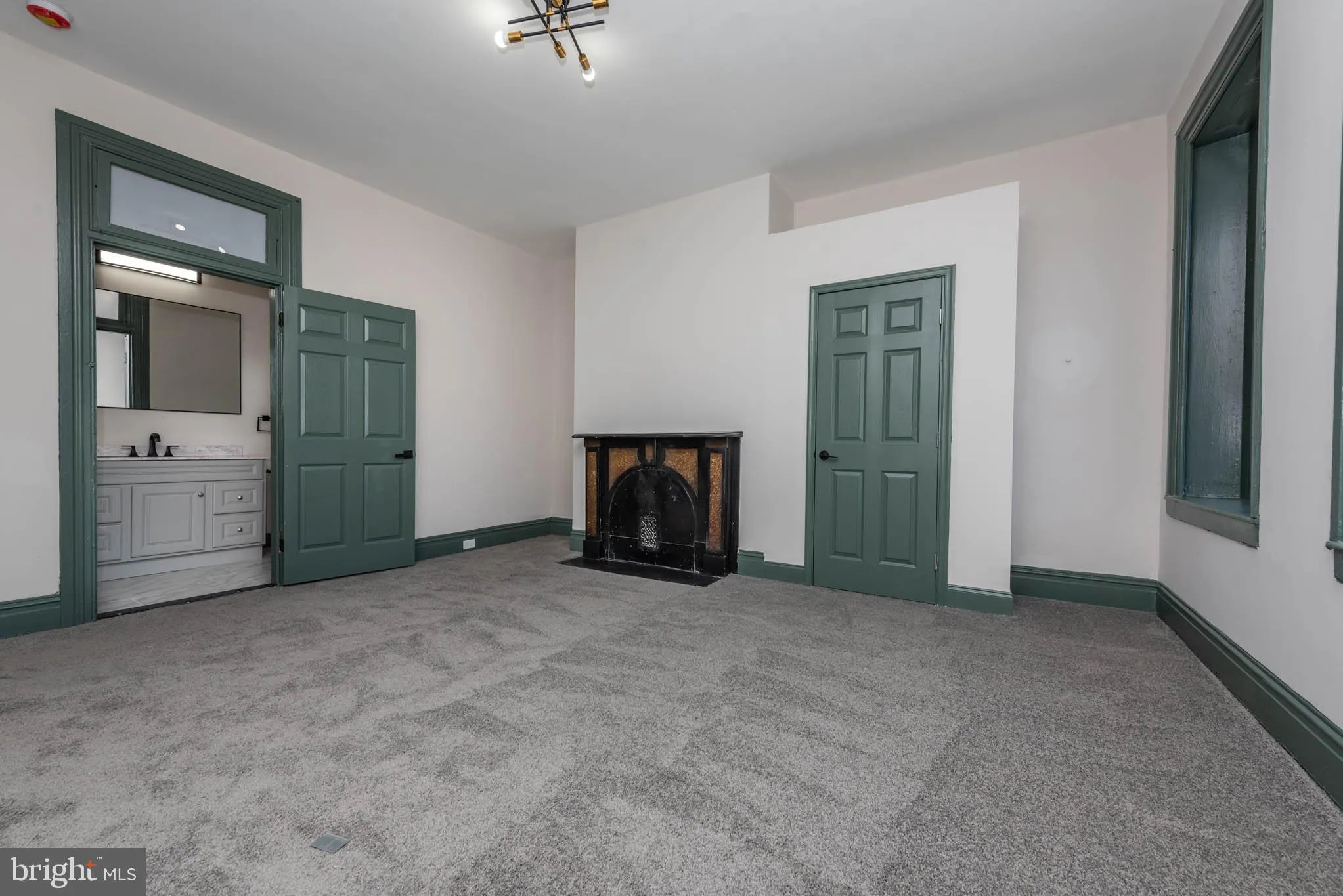 Baltimore, Maryland 21223, United States, 4 Bedrooms Bedrooms, ,3 BathroomsBathrooms,Residential,Active,38052