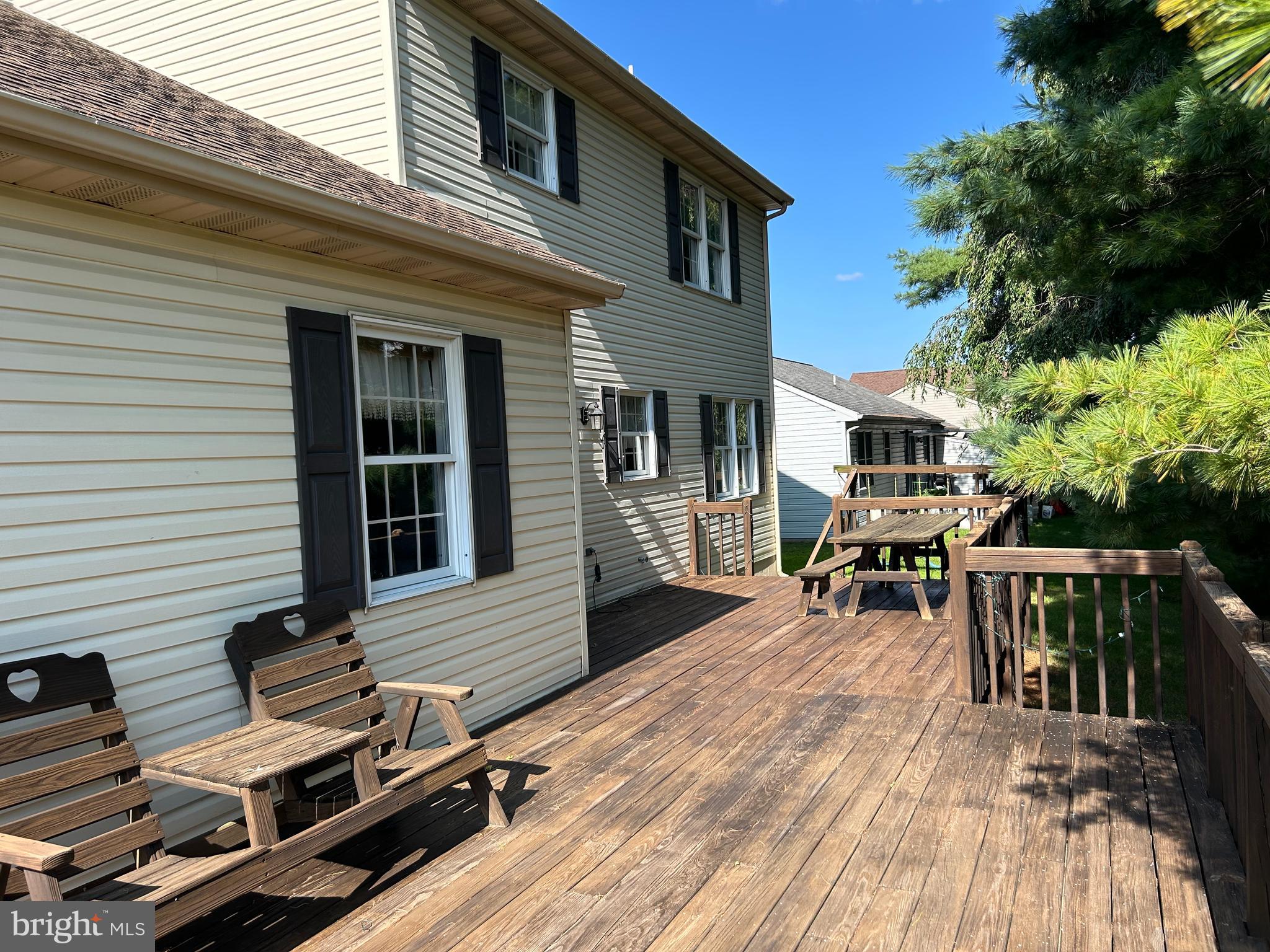 VILLAGE OF ASHLEA - Residential