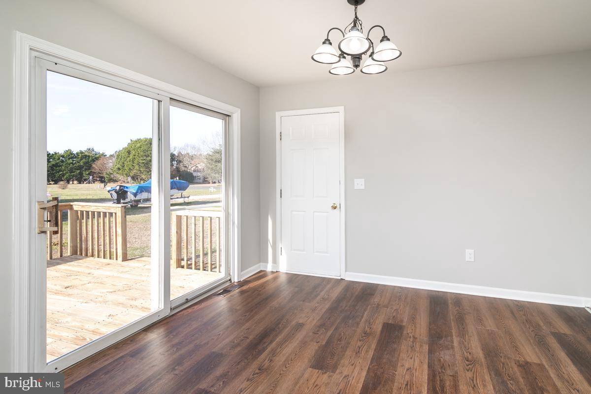 WHITE COVE - Residential