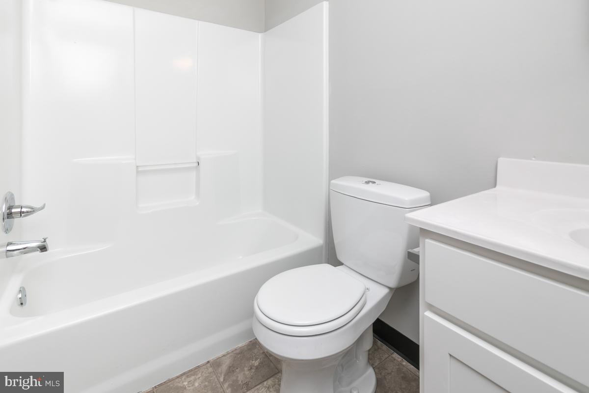 WHITE COVE - Residential