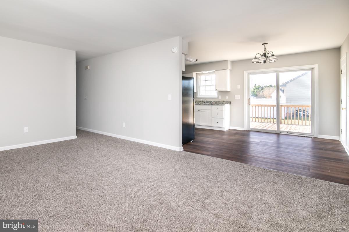 WHITE COVE - Residential