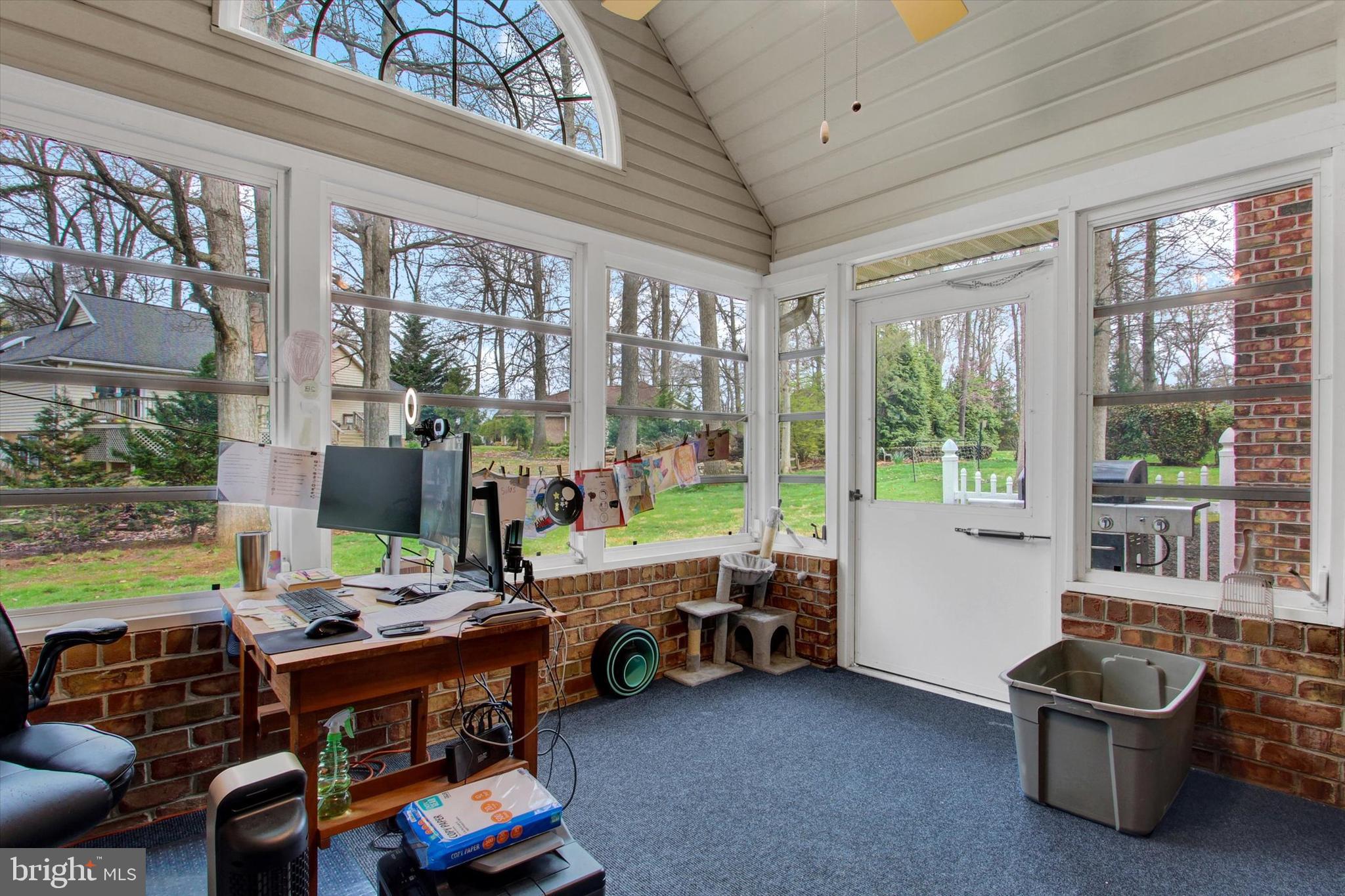 PENN NATIONAL ESTATES - Residential