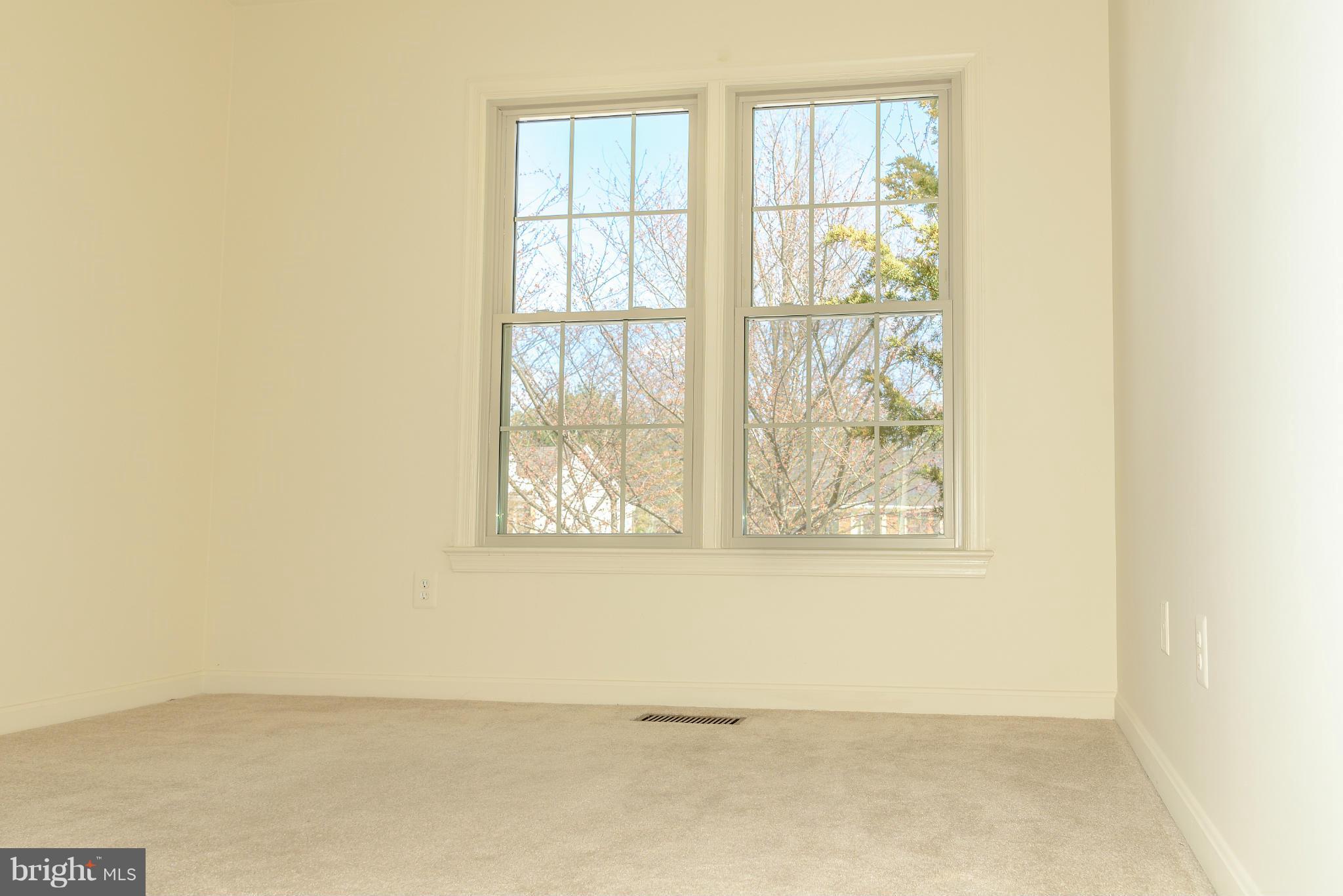 POTOMAC GROVE - Residential