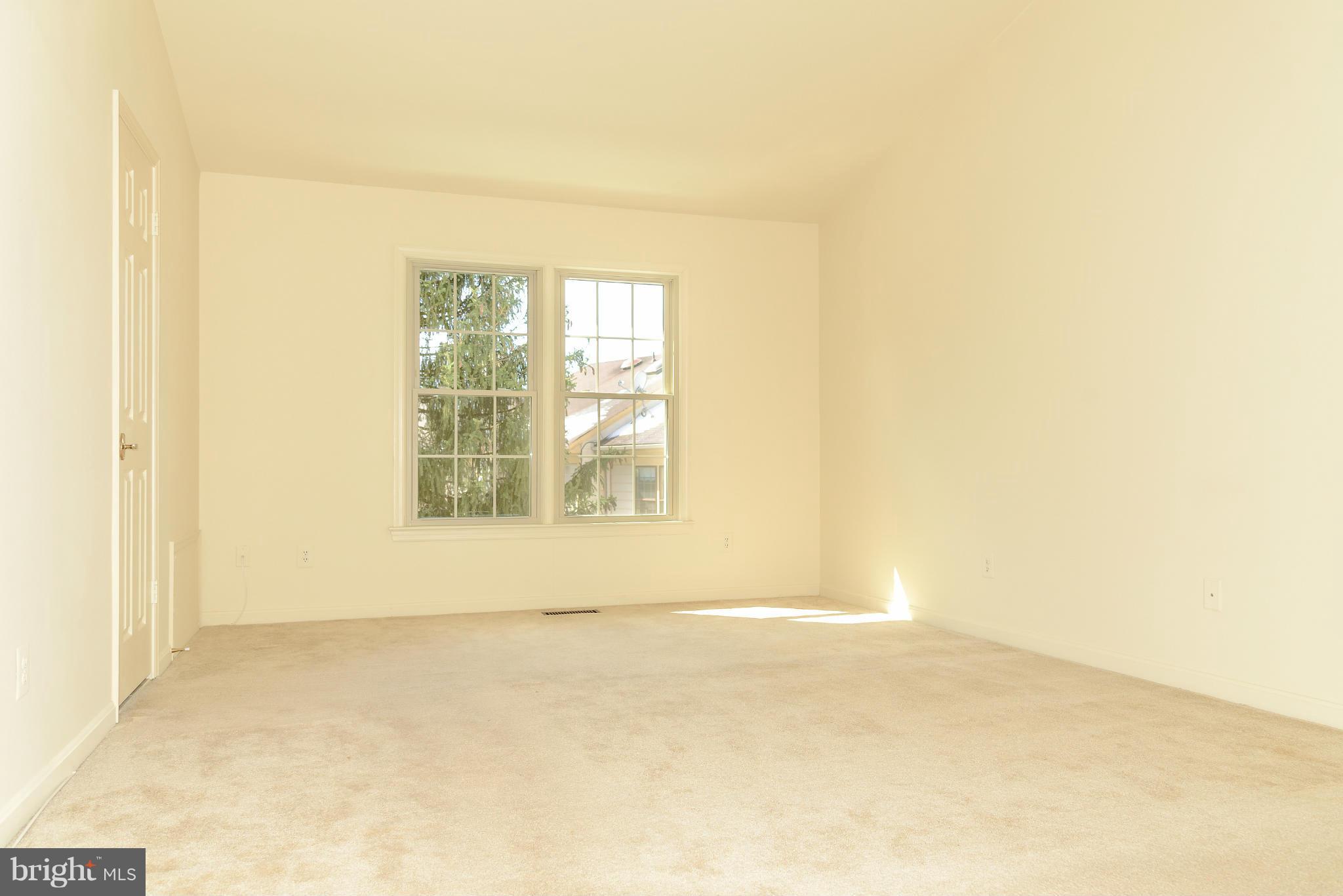 POTOMAC GROVE - Residential