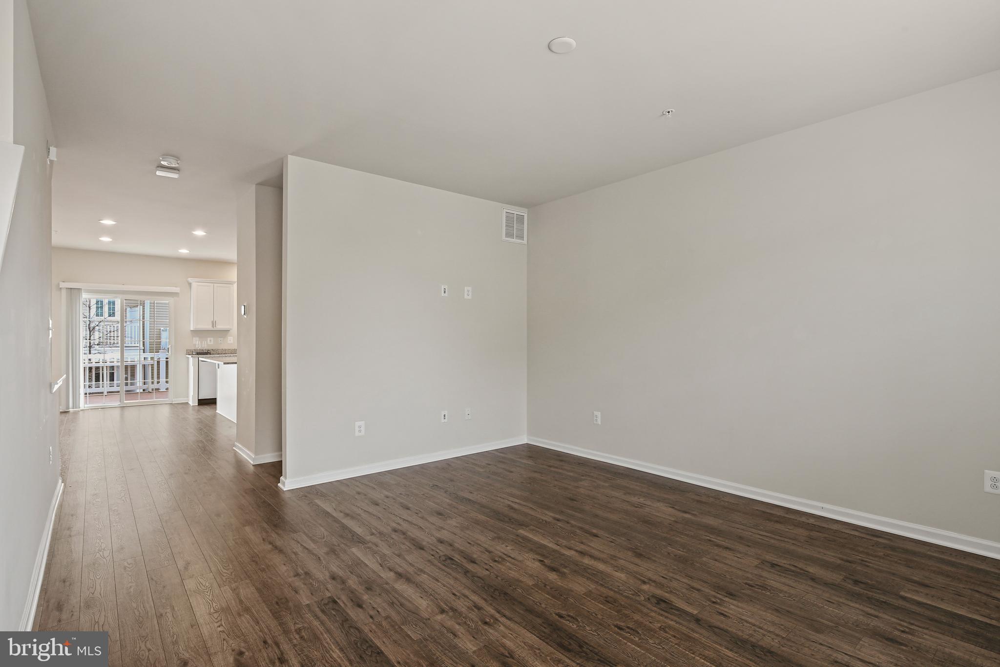 CREEKSTONE VILLAGE - Residential