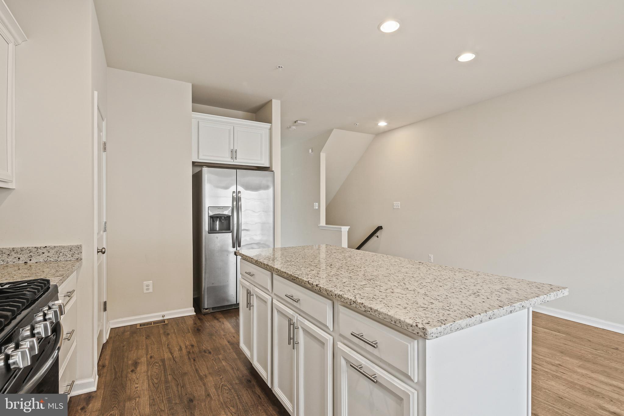 CREEKSTONE VILLAGE - Residential