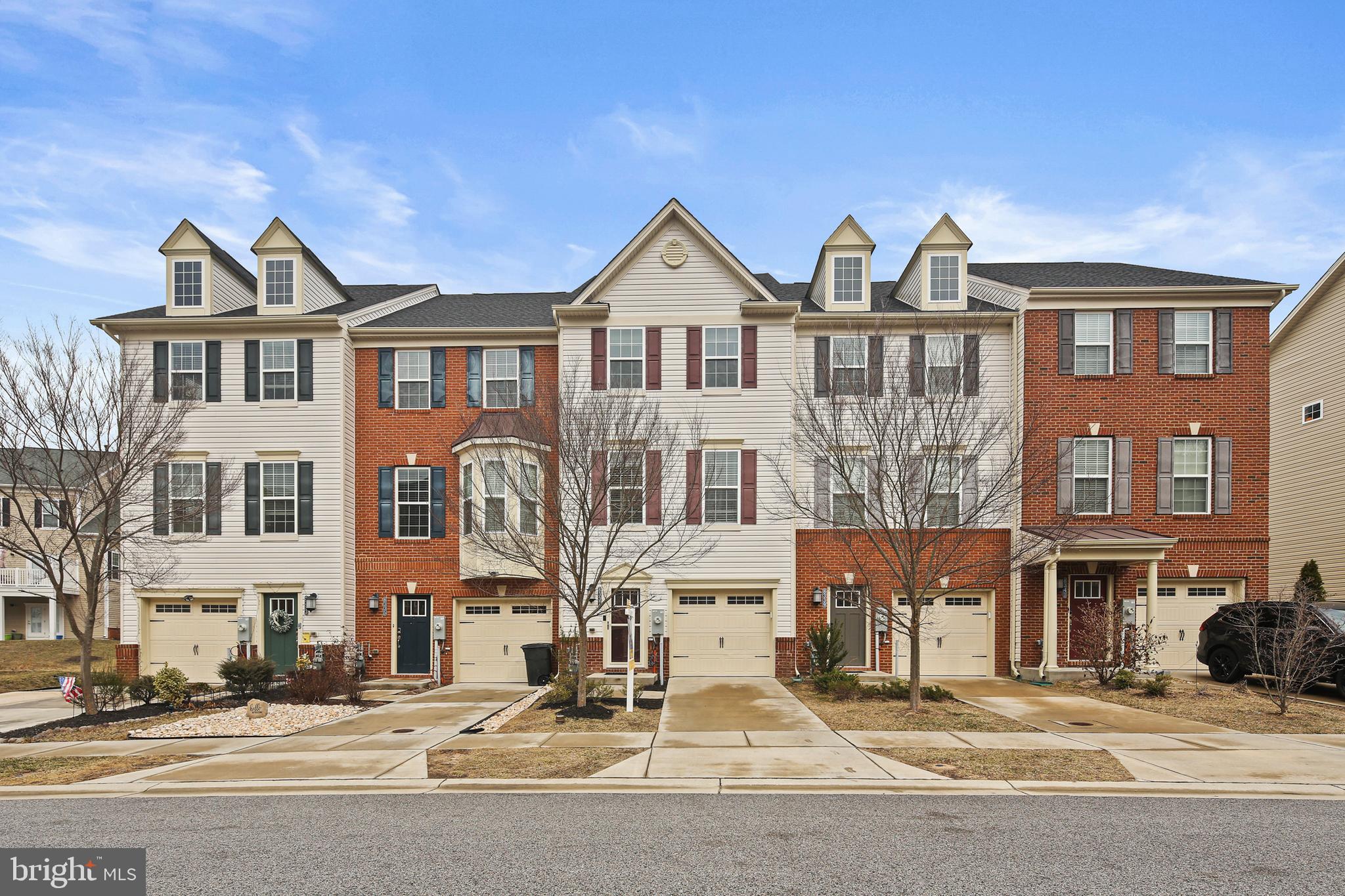 CREEKSTONE VILLAGE - Residential