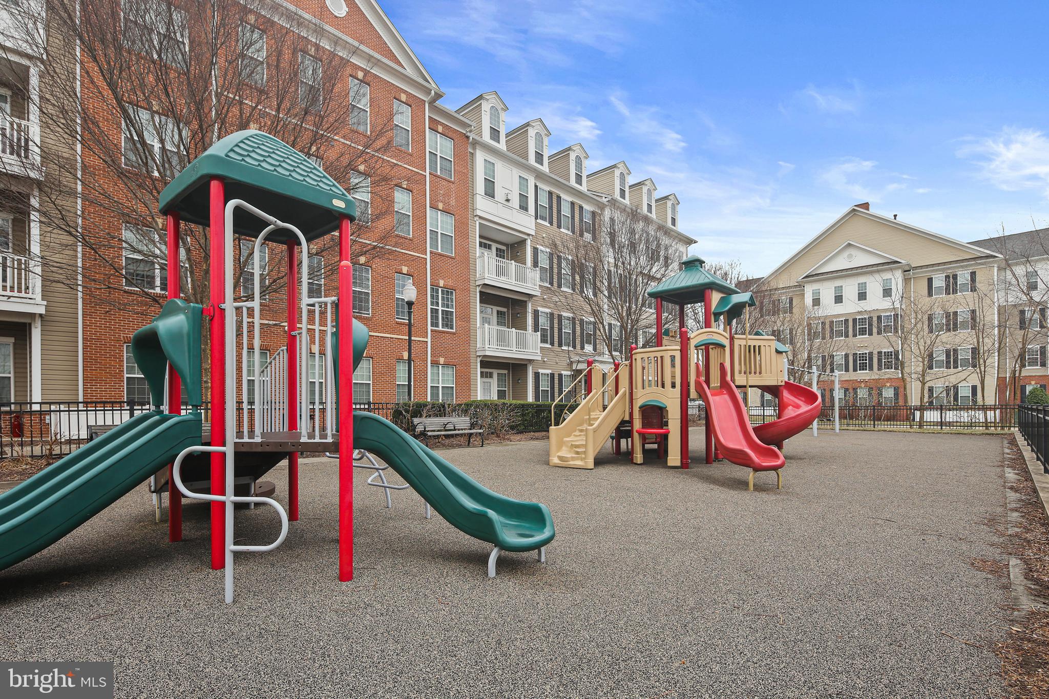 CREEKSTONE VILLAGE - Residential