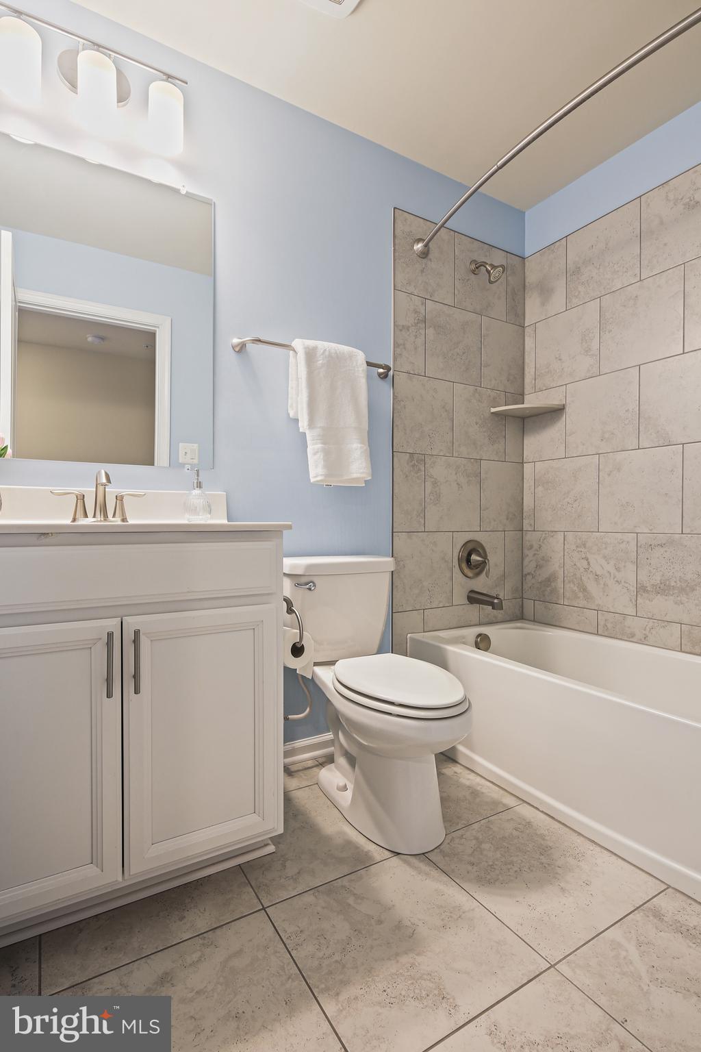 CREEKSTONE VILLAGE - Residential