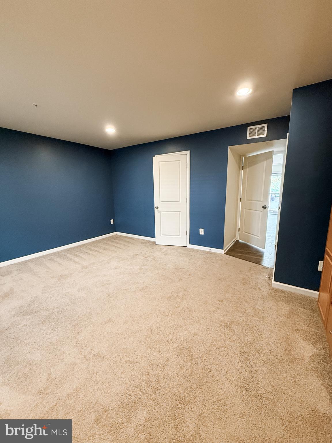 CREEKSTONE VILLAGE - Residential