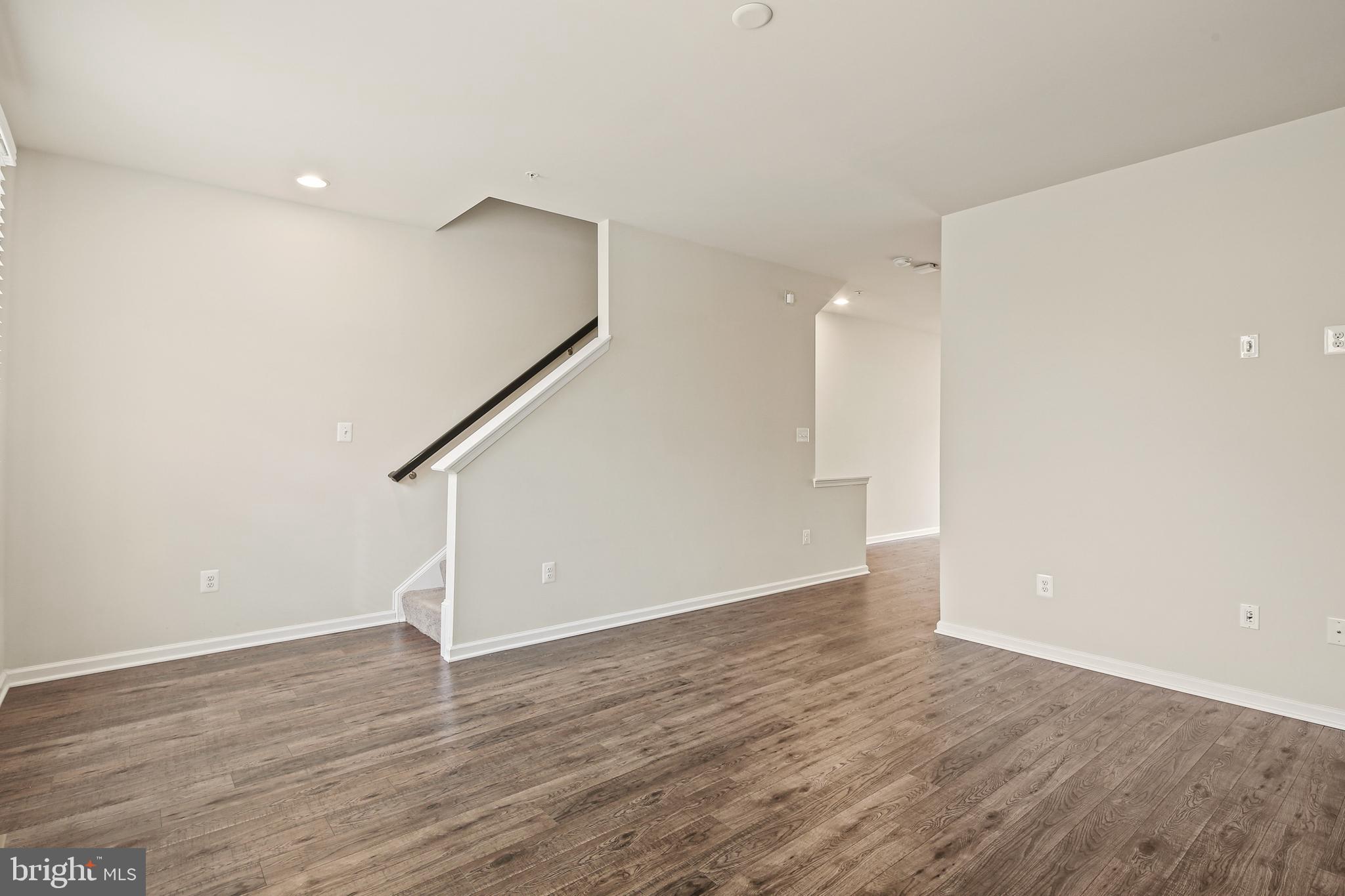 CREEKSTONE VILLAGE - Residential