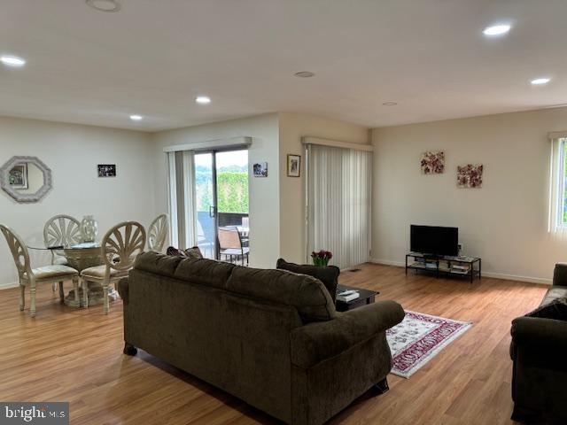 STEVENSON VILLAGE CONDO - Residential