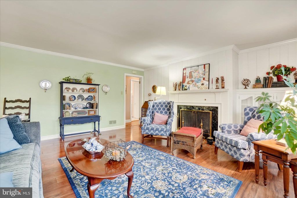 Photo of 765 Country Club Road, YORK, PA 17403 (MLS # PAYK2100564)