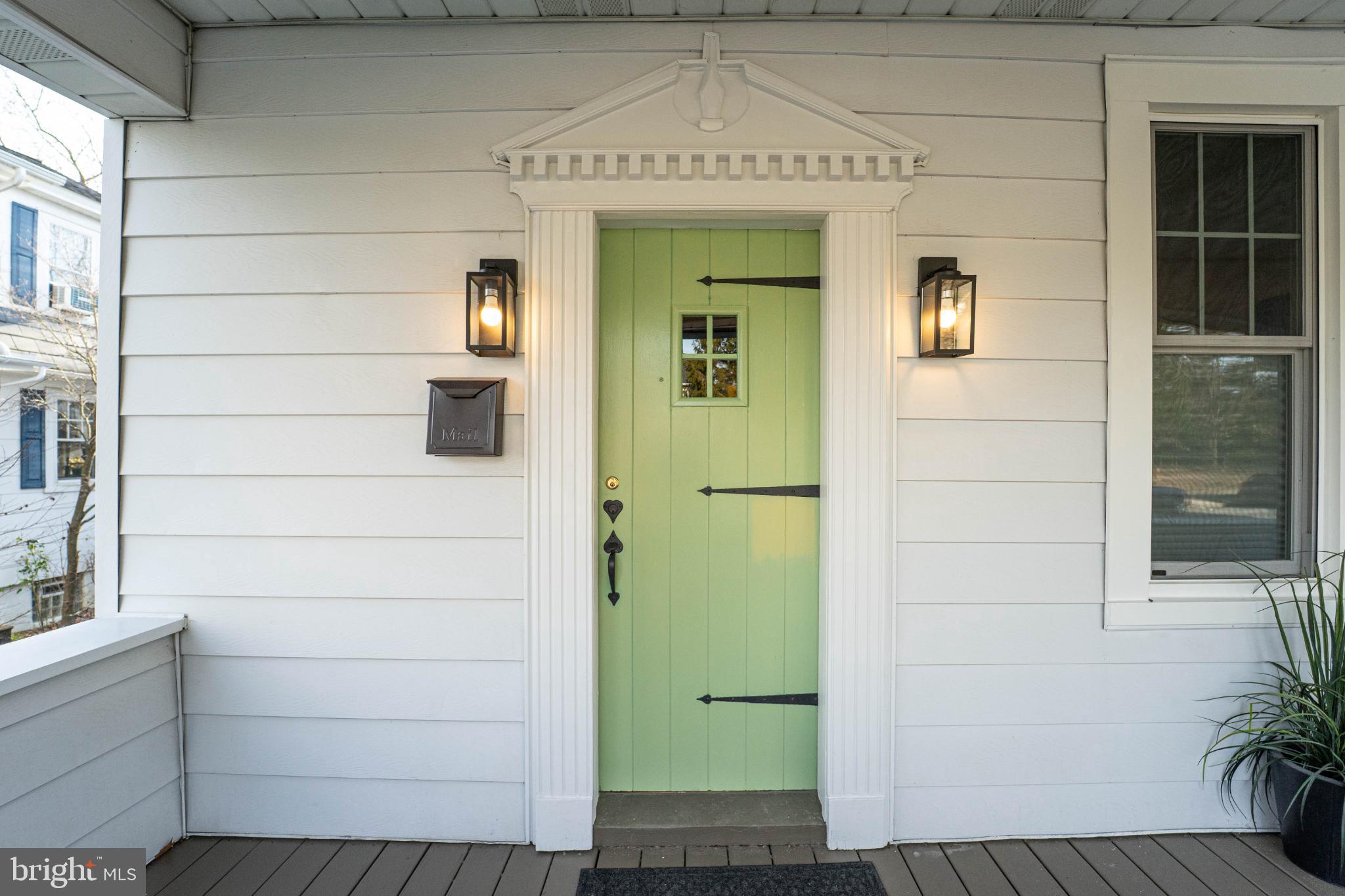 516 N ROCK GLEN ROAD