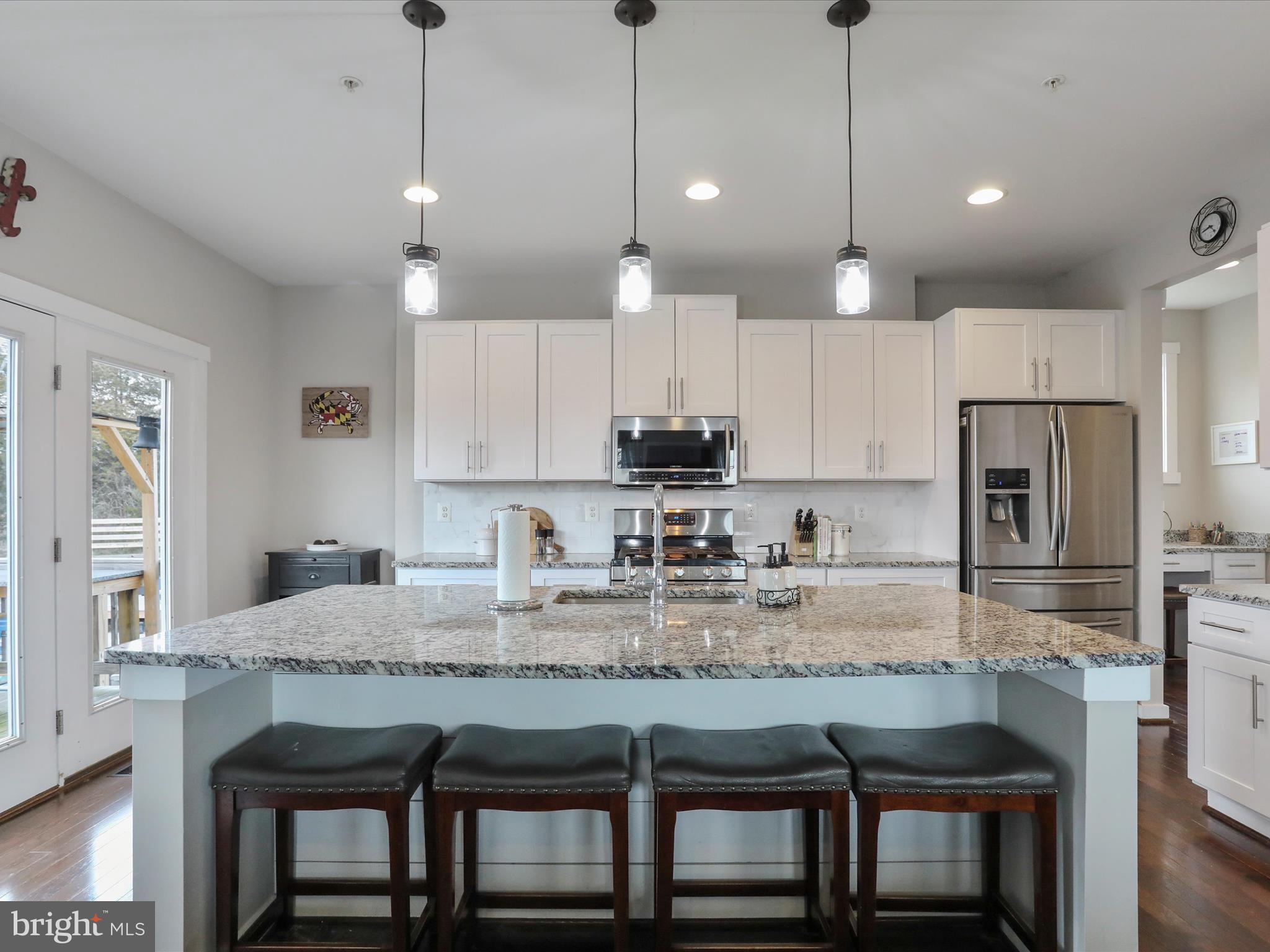 HUCKLEBERRY HILL - Residential