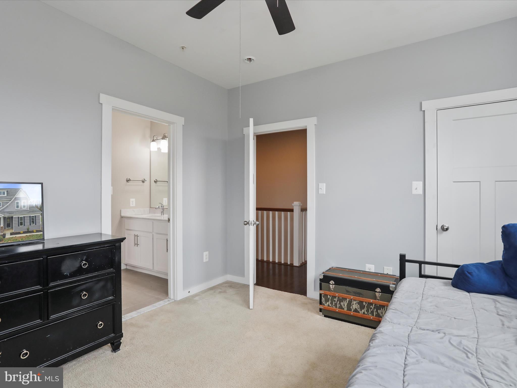 HUCKLEBERRY HILL - Residential