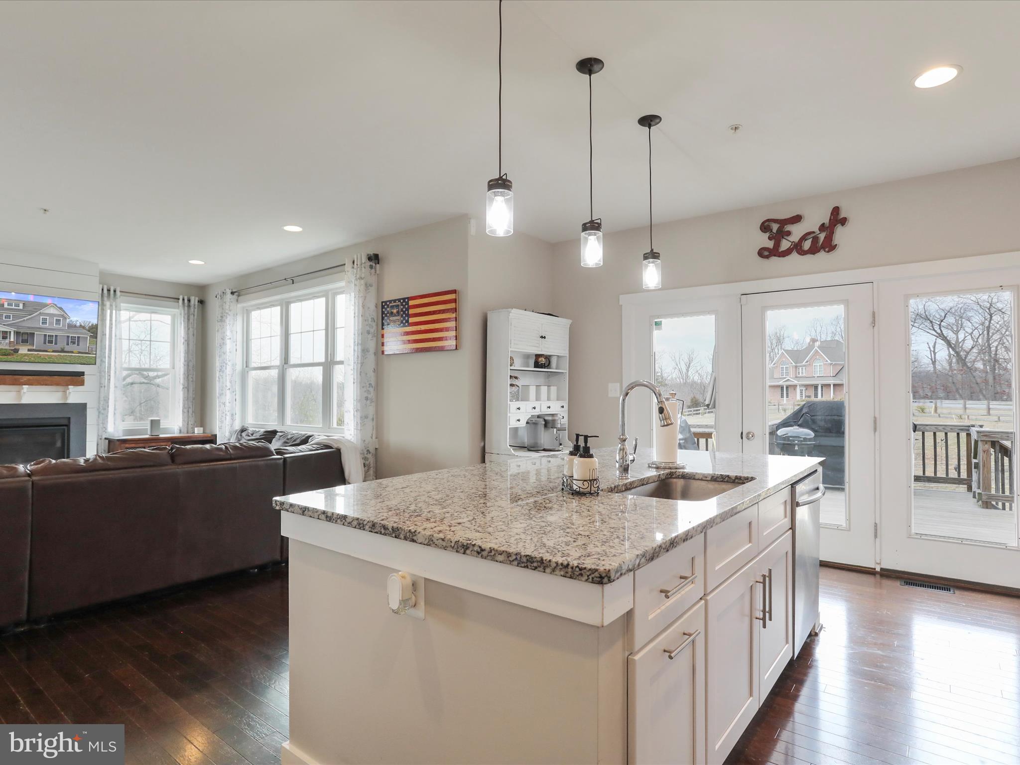 HUCKLEBERRY HILL - Residential