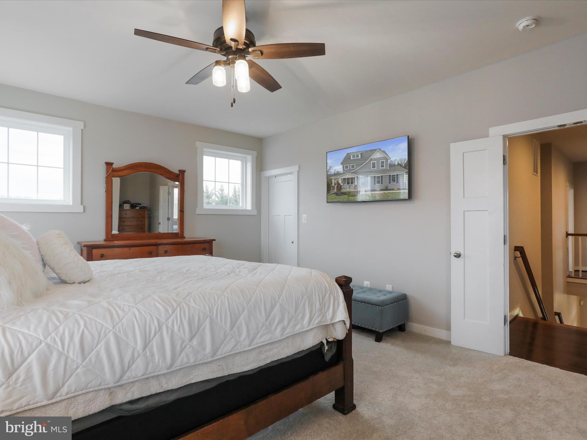 HUCKLEBERRY HILL - Residential