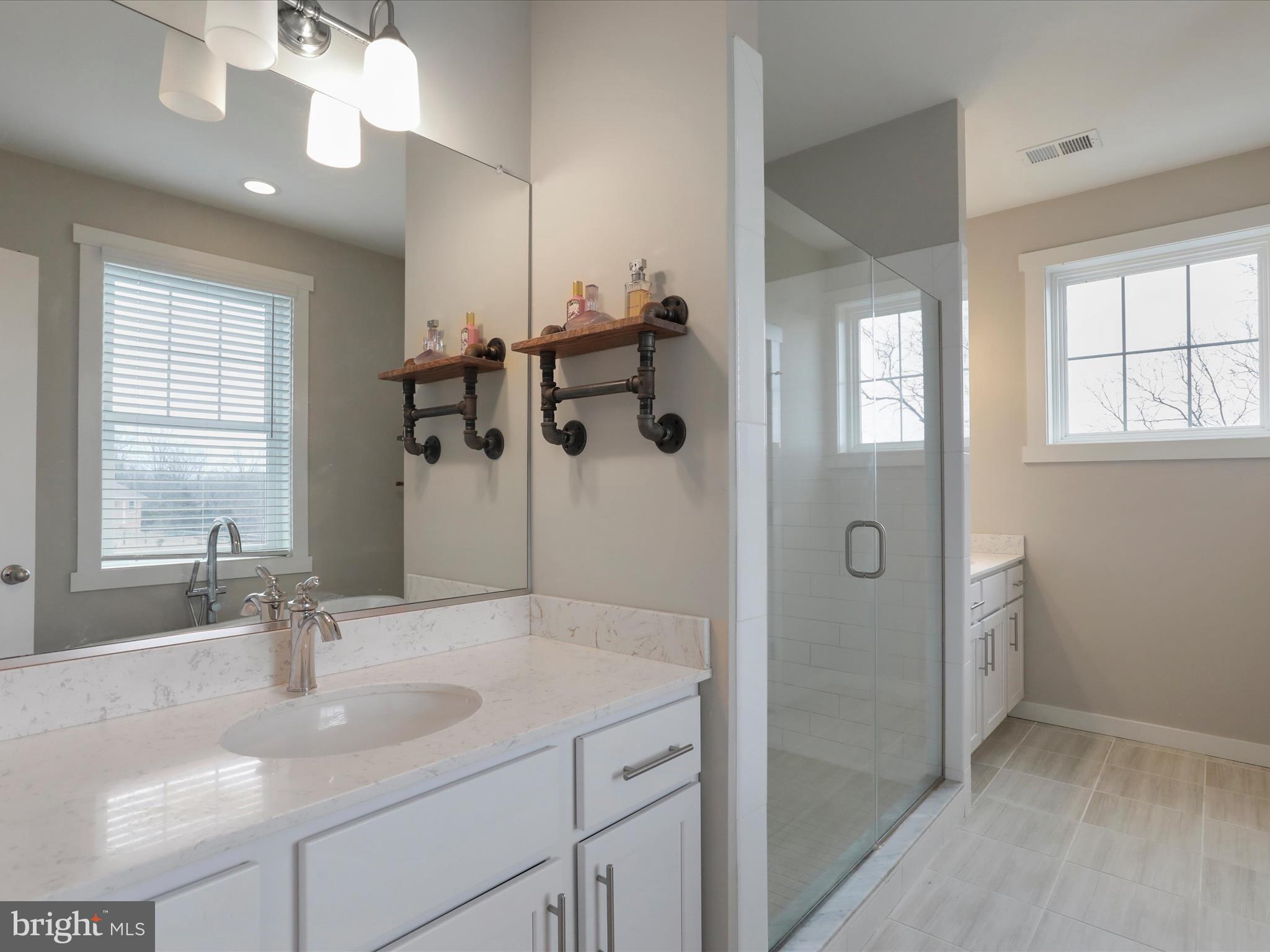 HUCKLEBERRY HILL - Residential