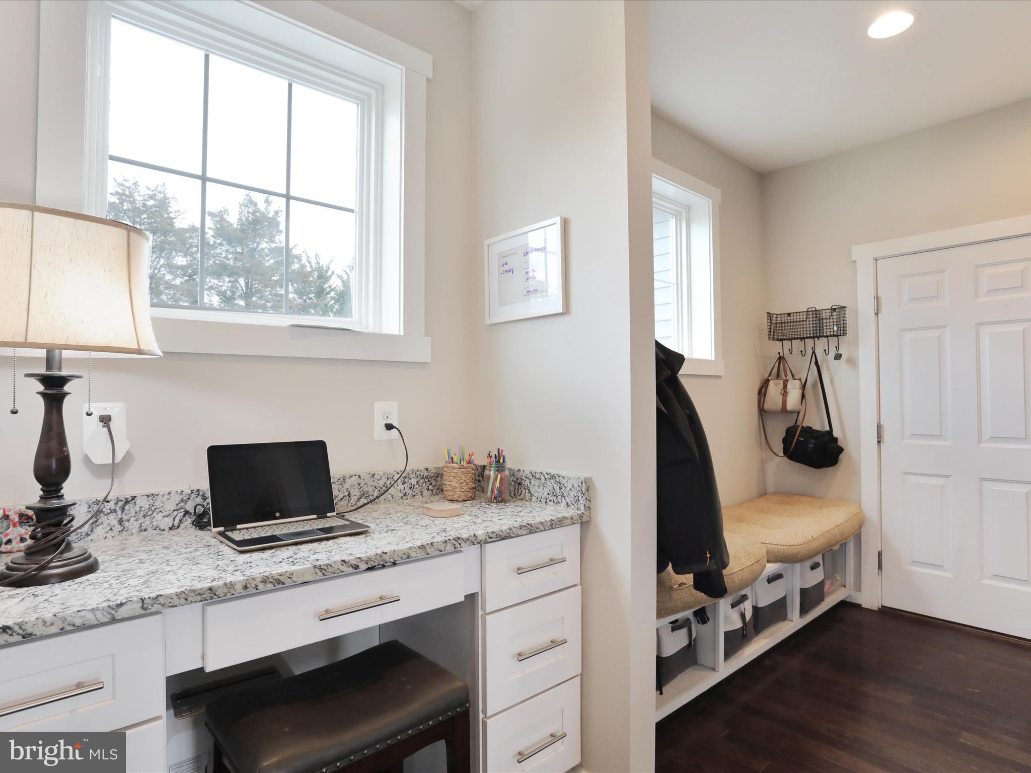 HUCKLEBERRY HILL - Residential