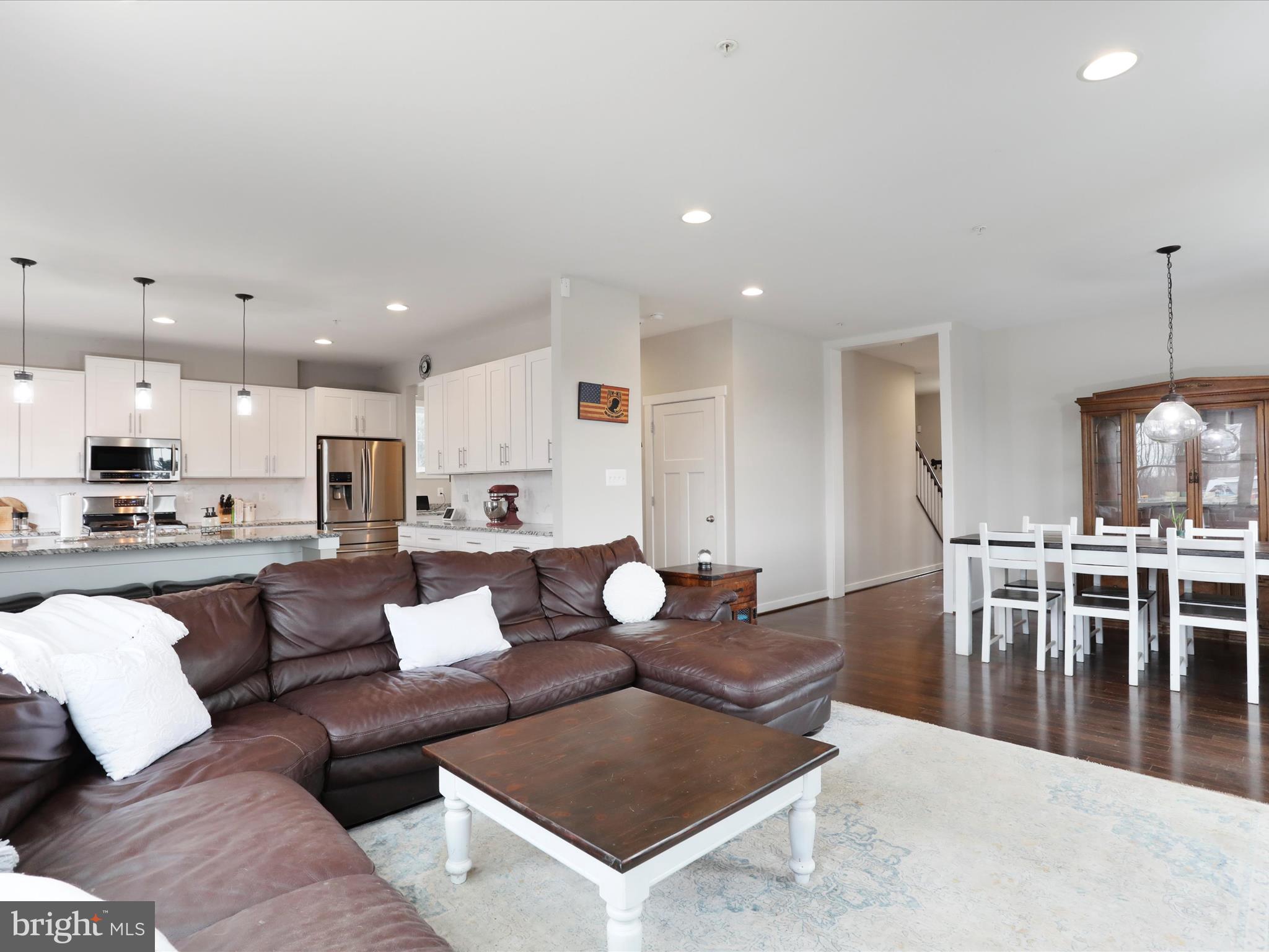 HUCKLEBERRY HILL - Residential