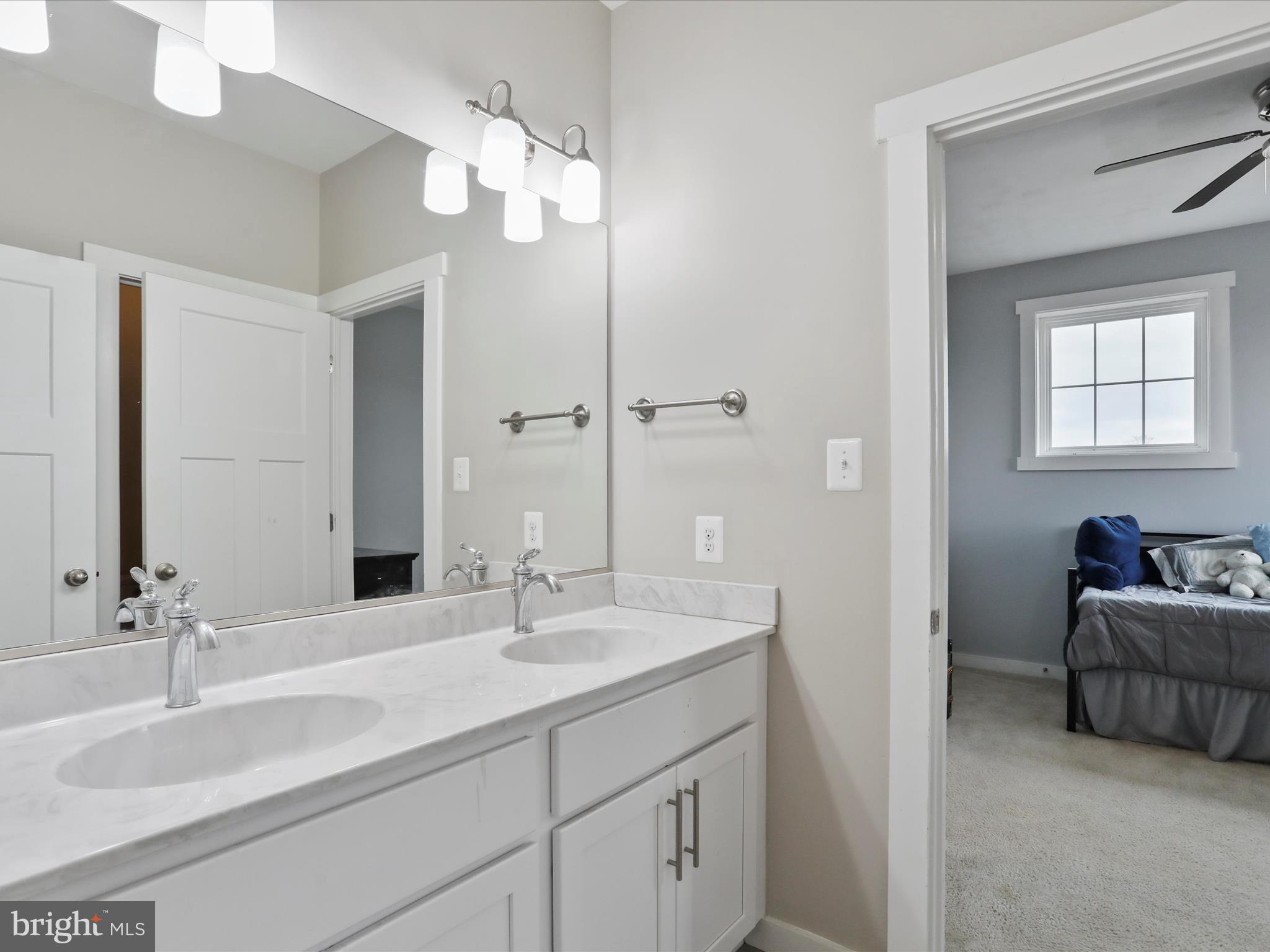 HUCKLEBERRY HILL - Residential