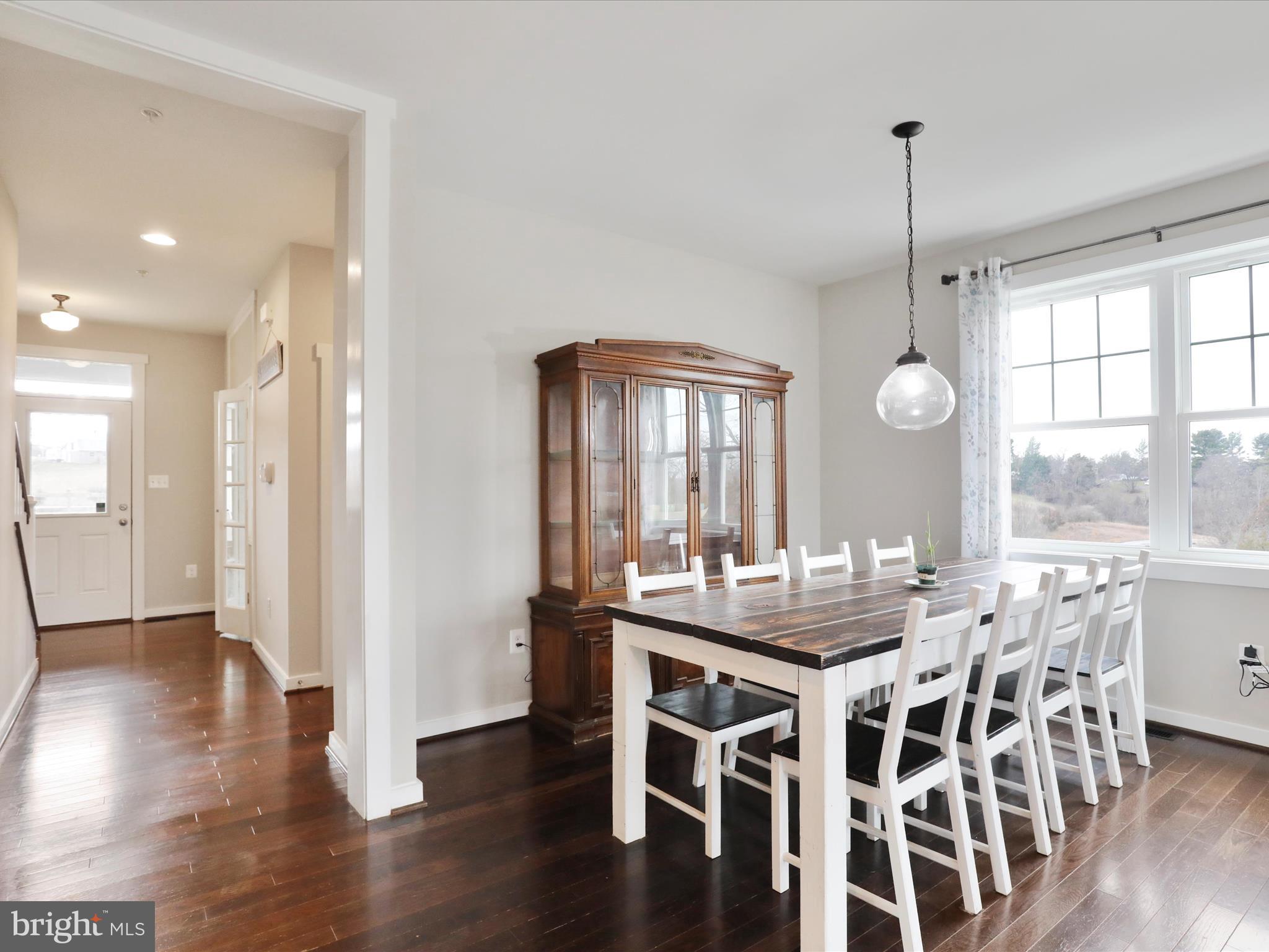 HUCKLEBERRY HILL - Residential