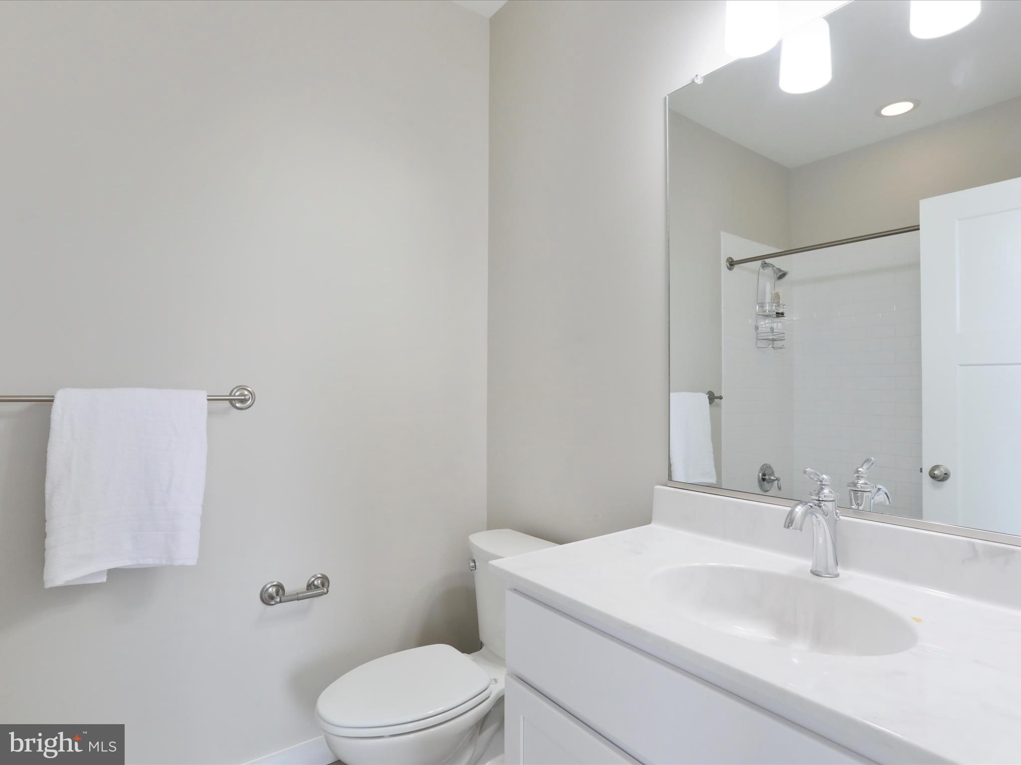 HUCKLEBERRY HILL - Residential