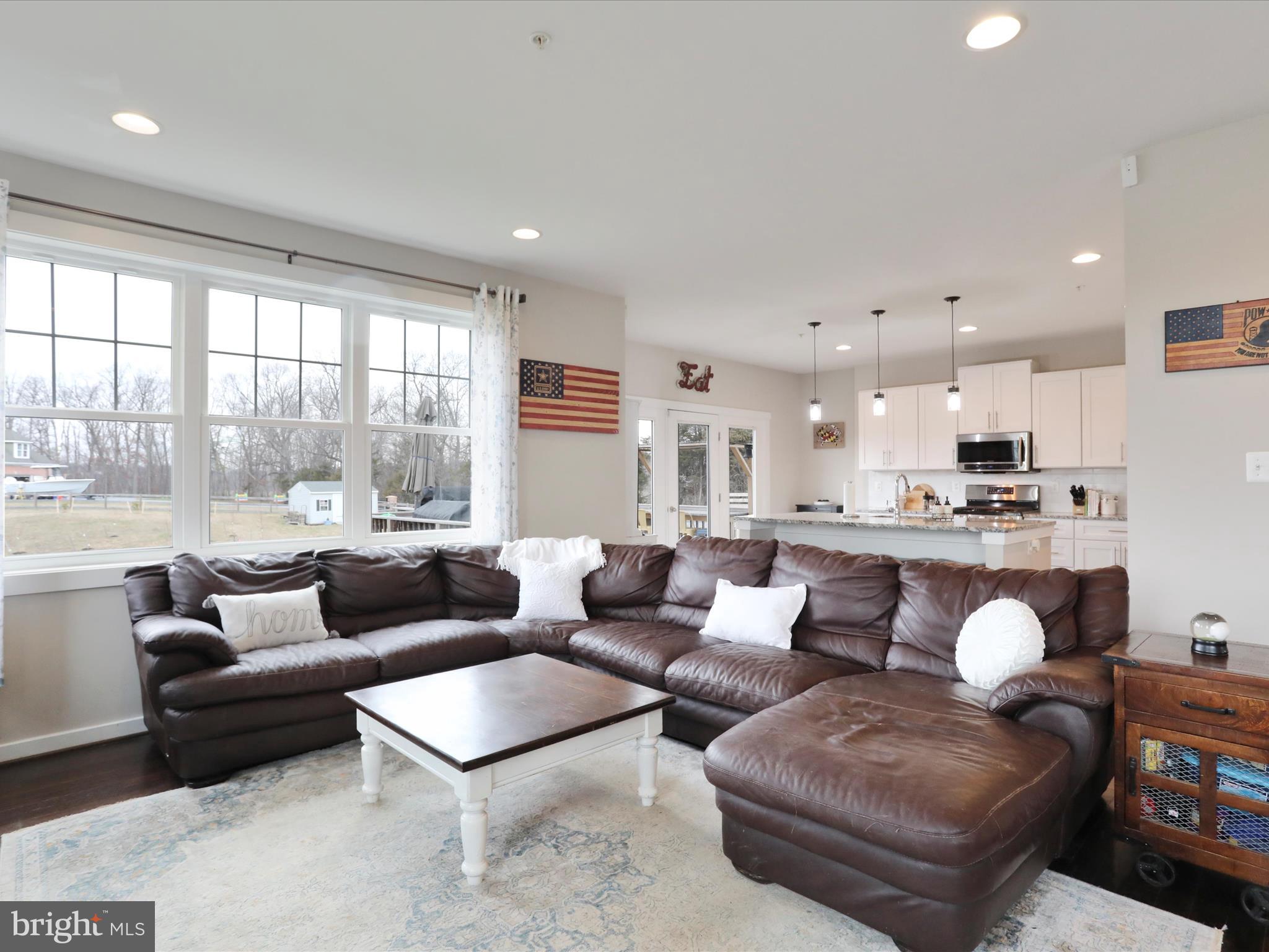 HUCKLEBERRY HILL - Residential