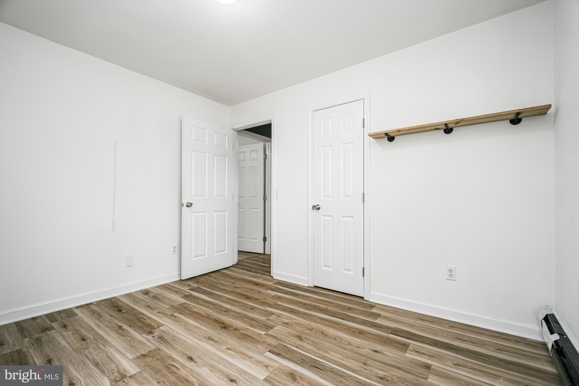 MOUNTAIN LAKE PARK - Residential