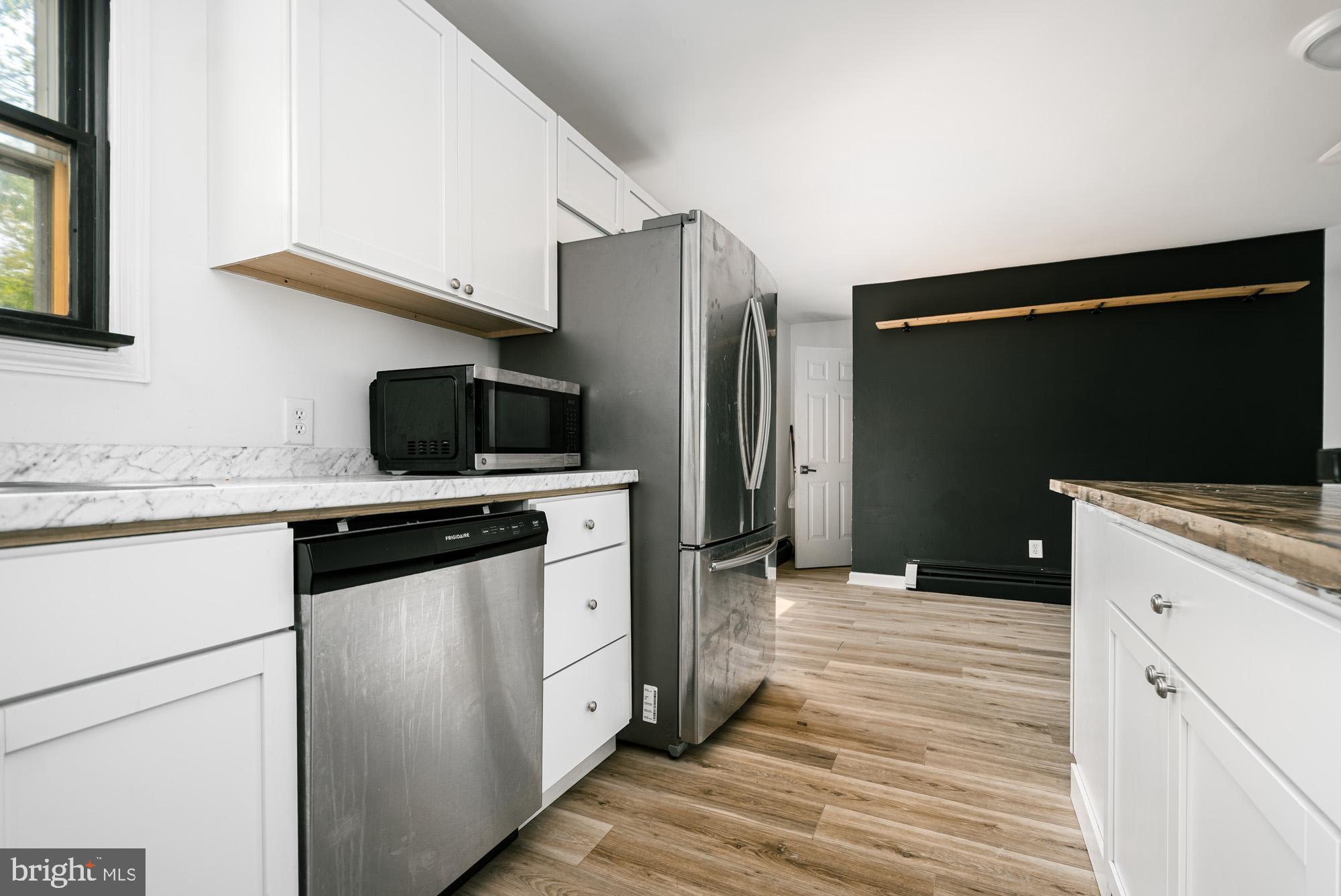 MOUNTAIN LAKE PARK - Residential