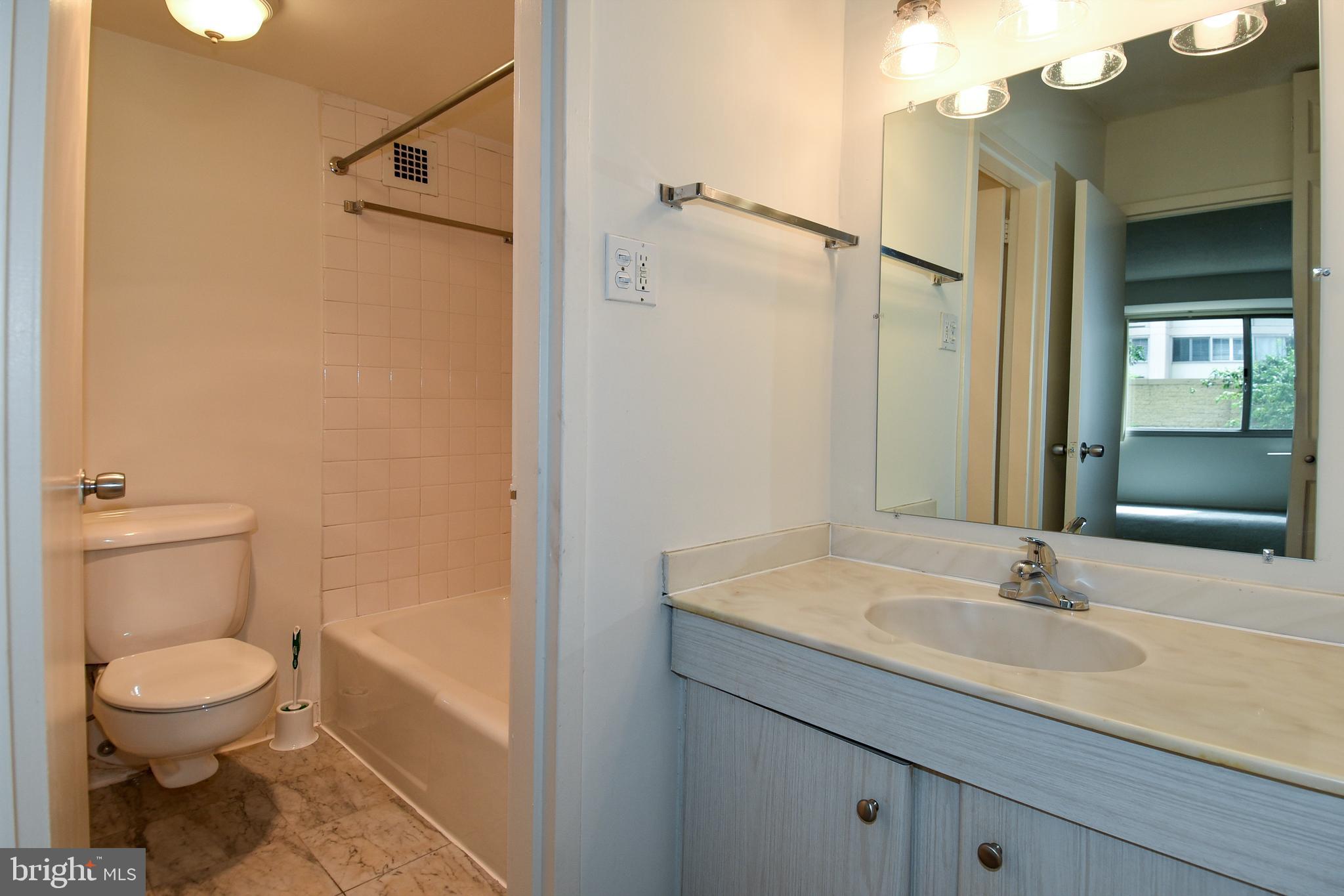 WILLOUGHBY OF CHEVY CHASE - Residential Lease