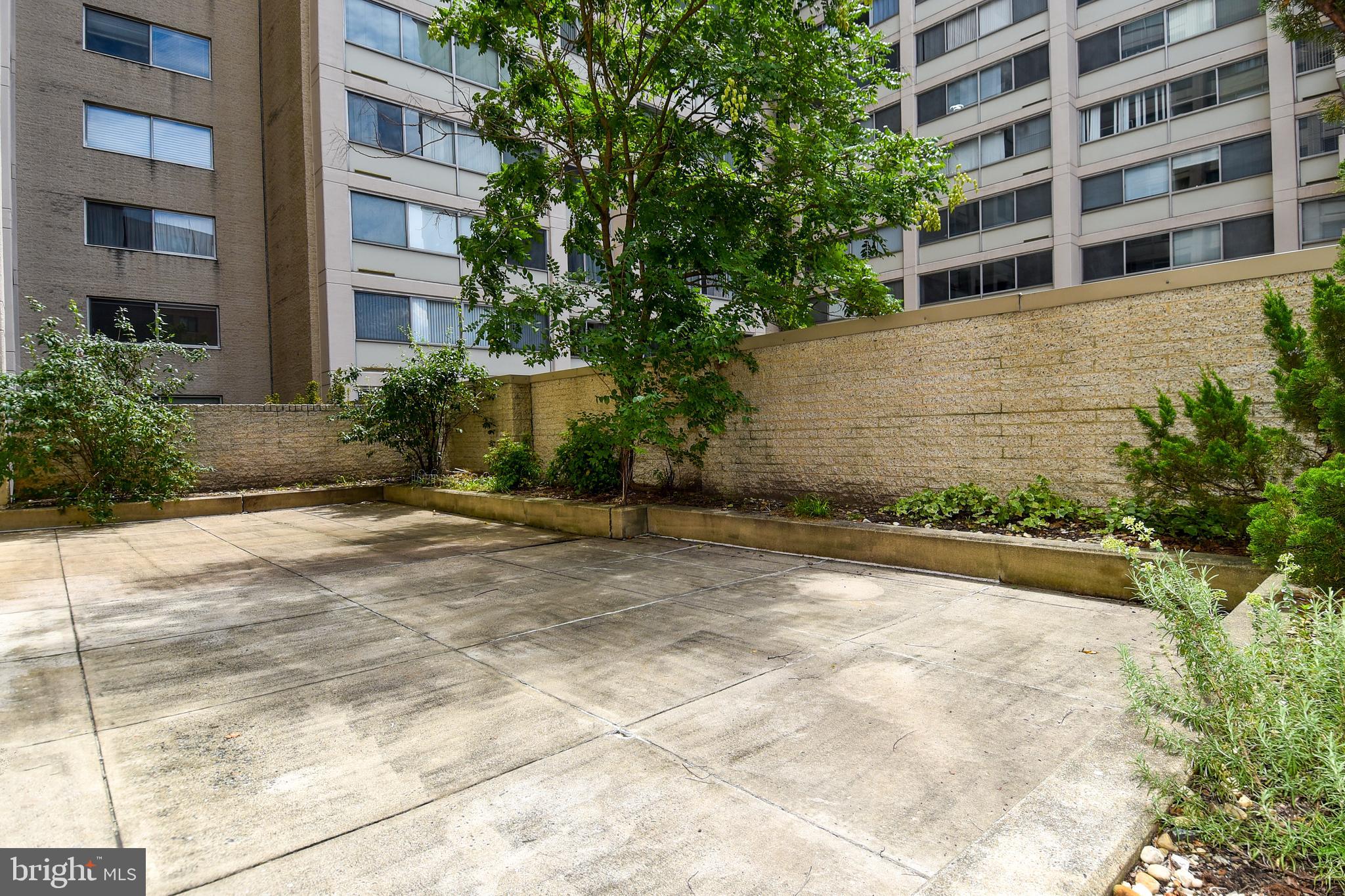 WILLOUGHBY OF CHEVY CHASE - Residential Lease