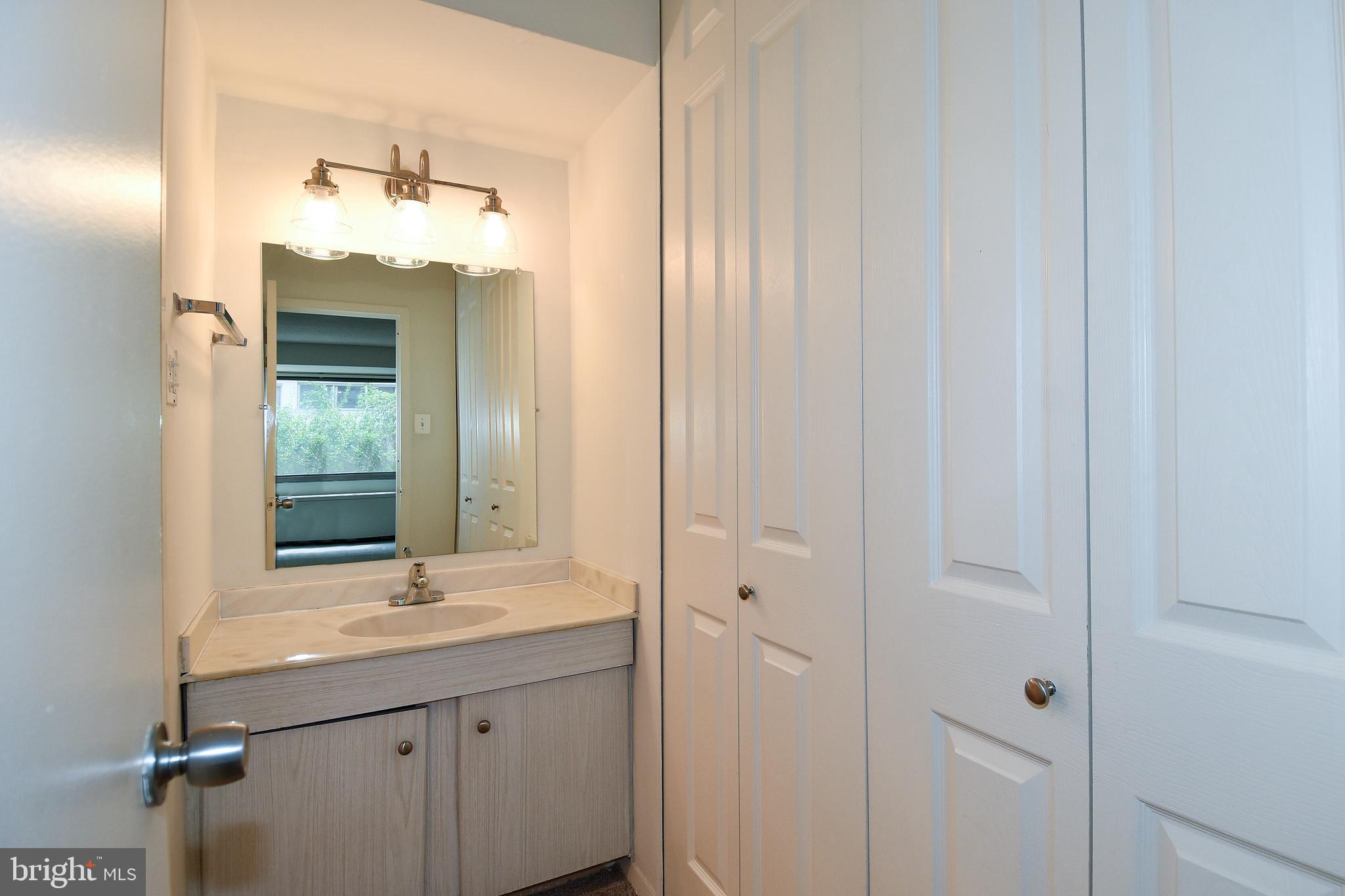 WILLOUGHBY OF CHEVY CHASE - Residential Lease