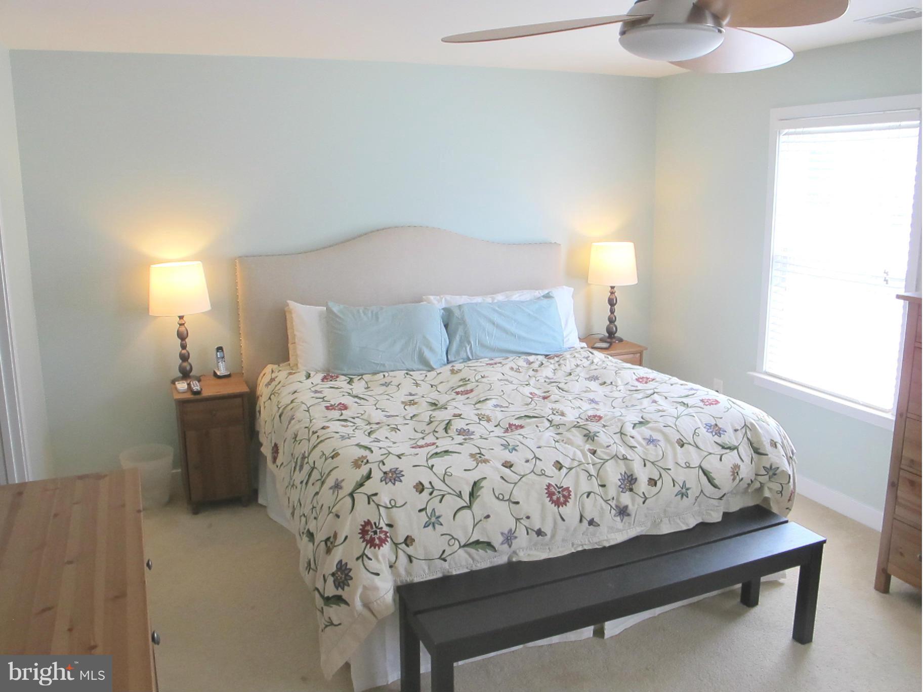 ROUND BAY CITY - Residential