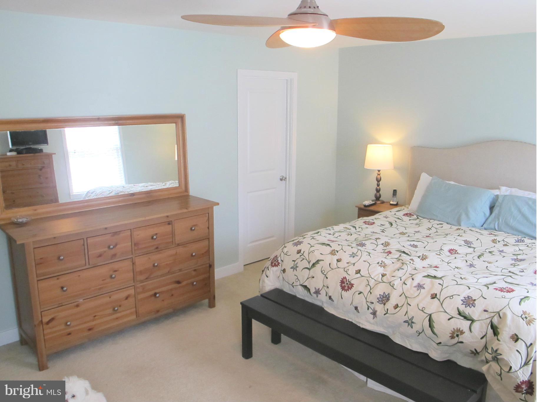 ROUND BAY CITY - Residential