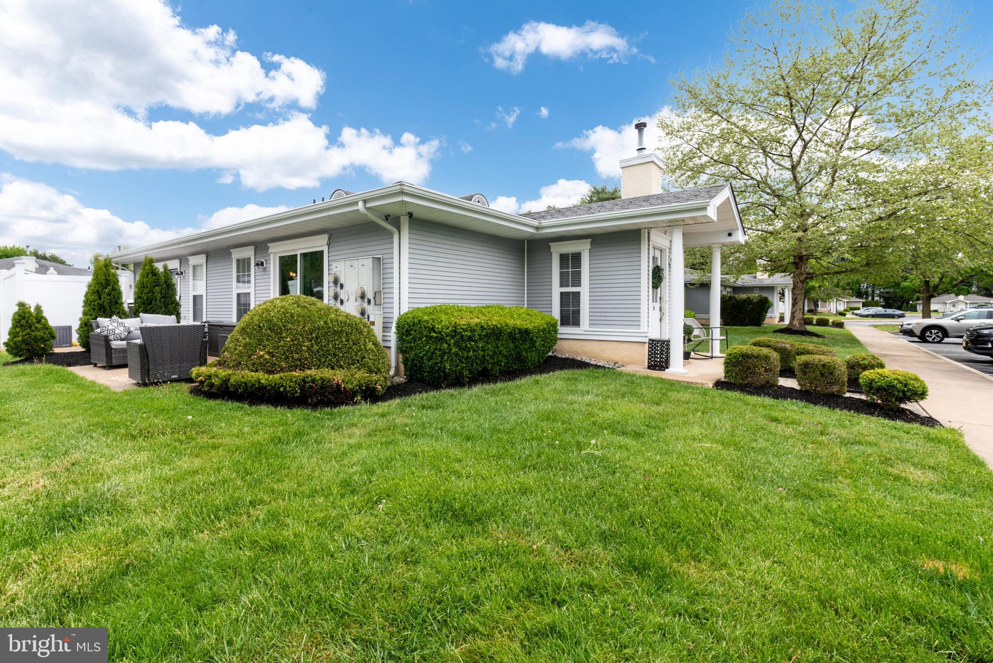 2139 E CHESTNUT AVENUE 19