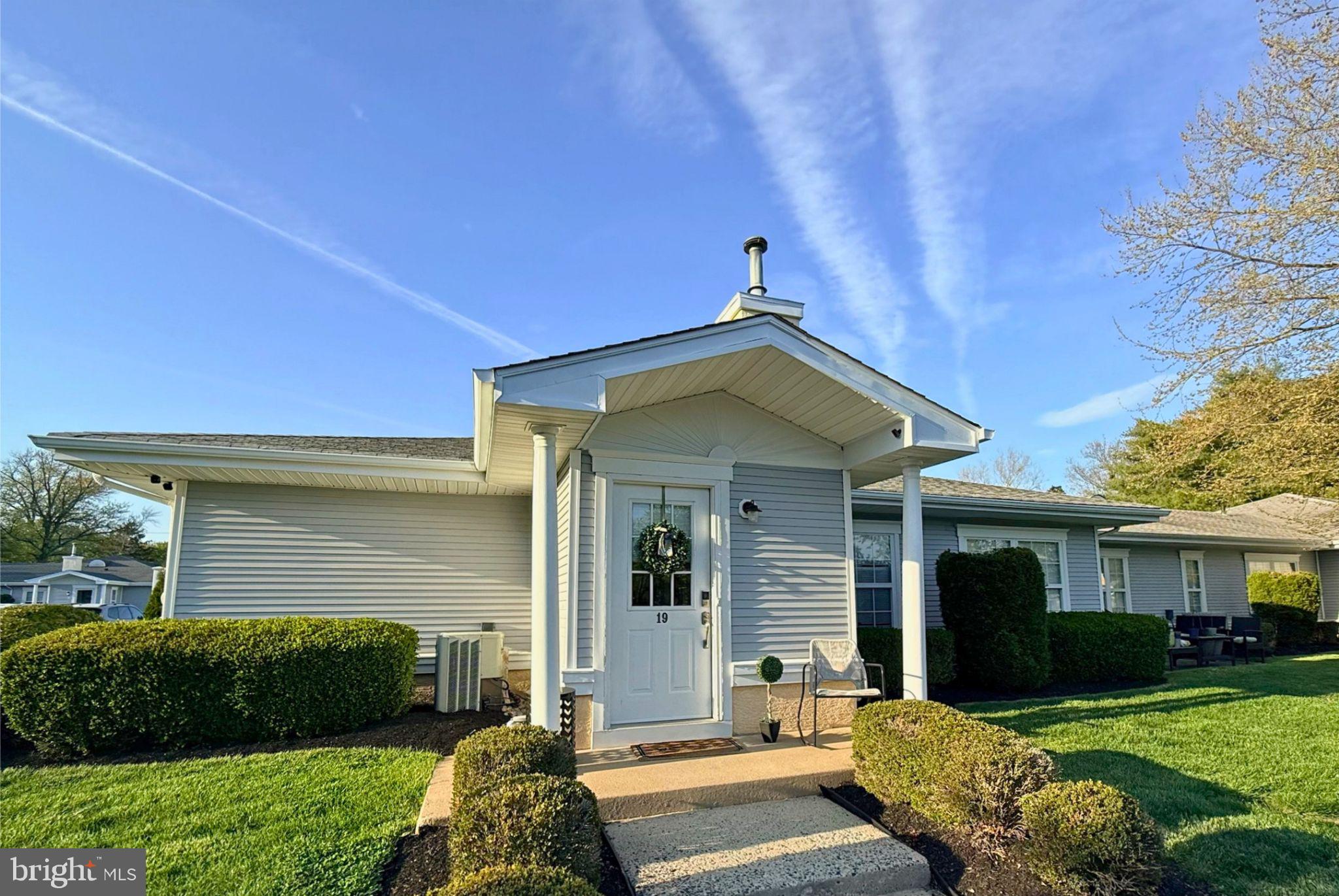 2139 E CHESTNUT AVENUE 19