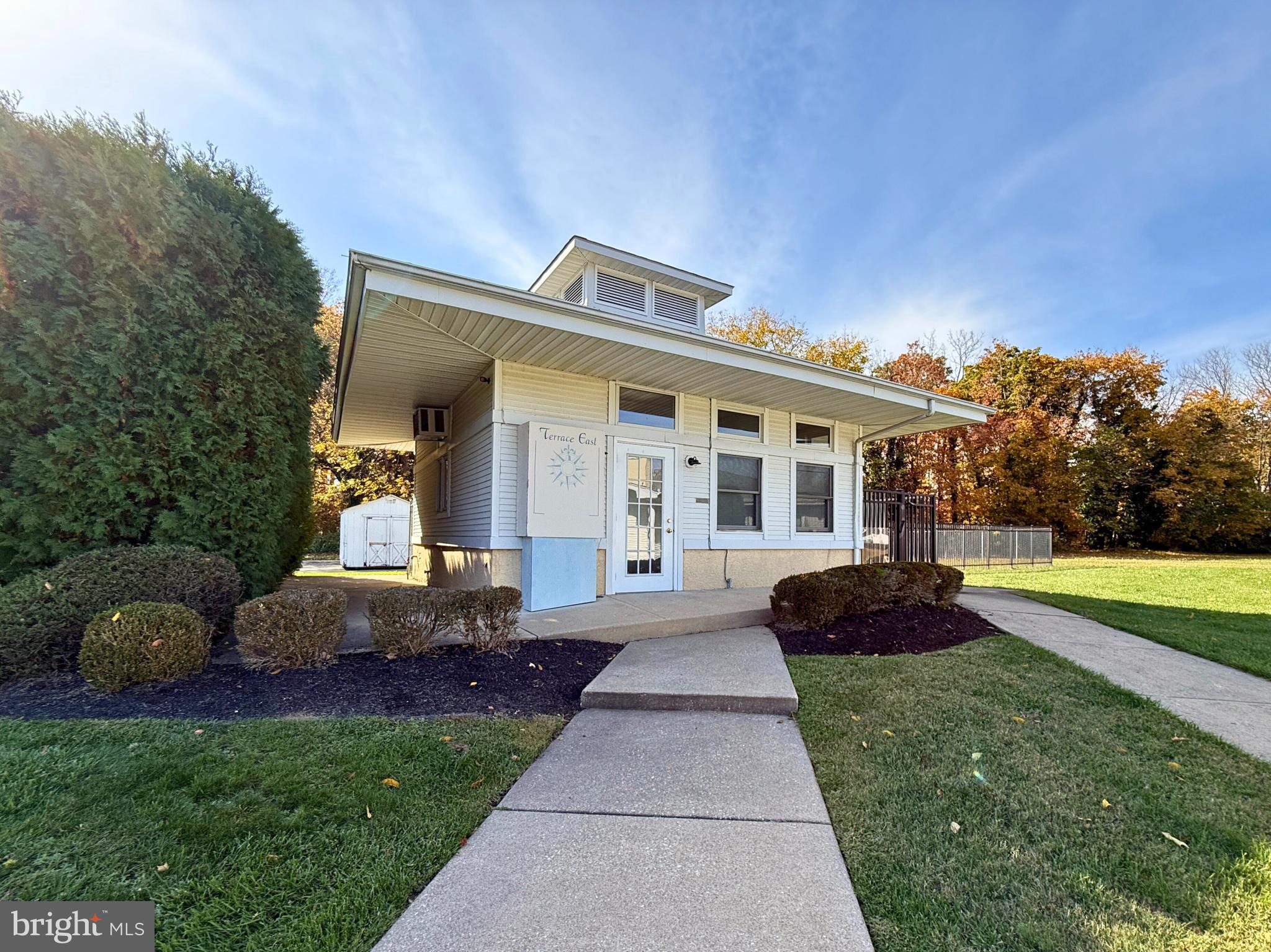 2139 E CHESTNUT AVENUE 19