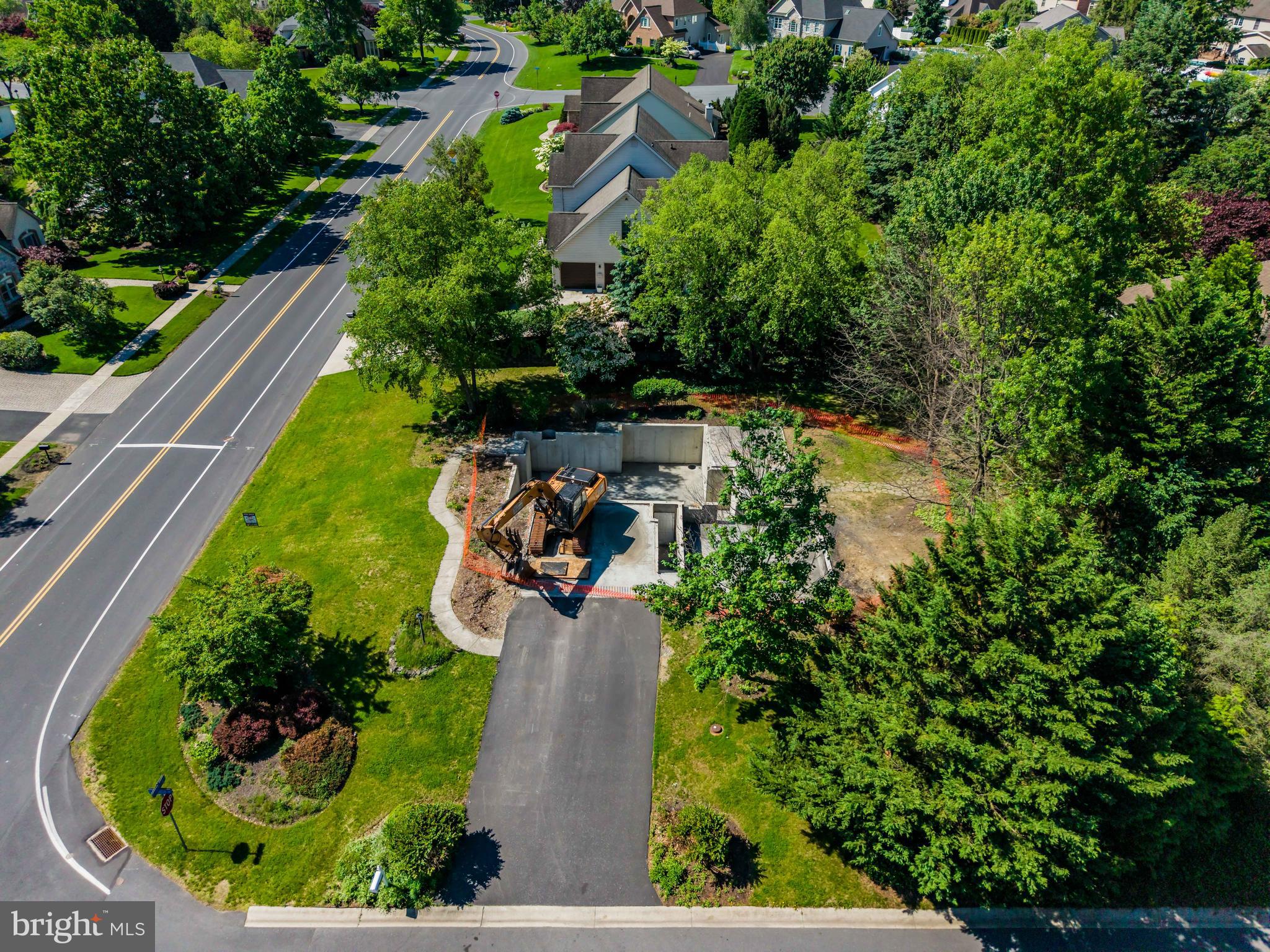1098 COUNTRY CLUB ROAD