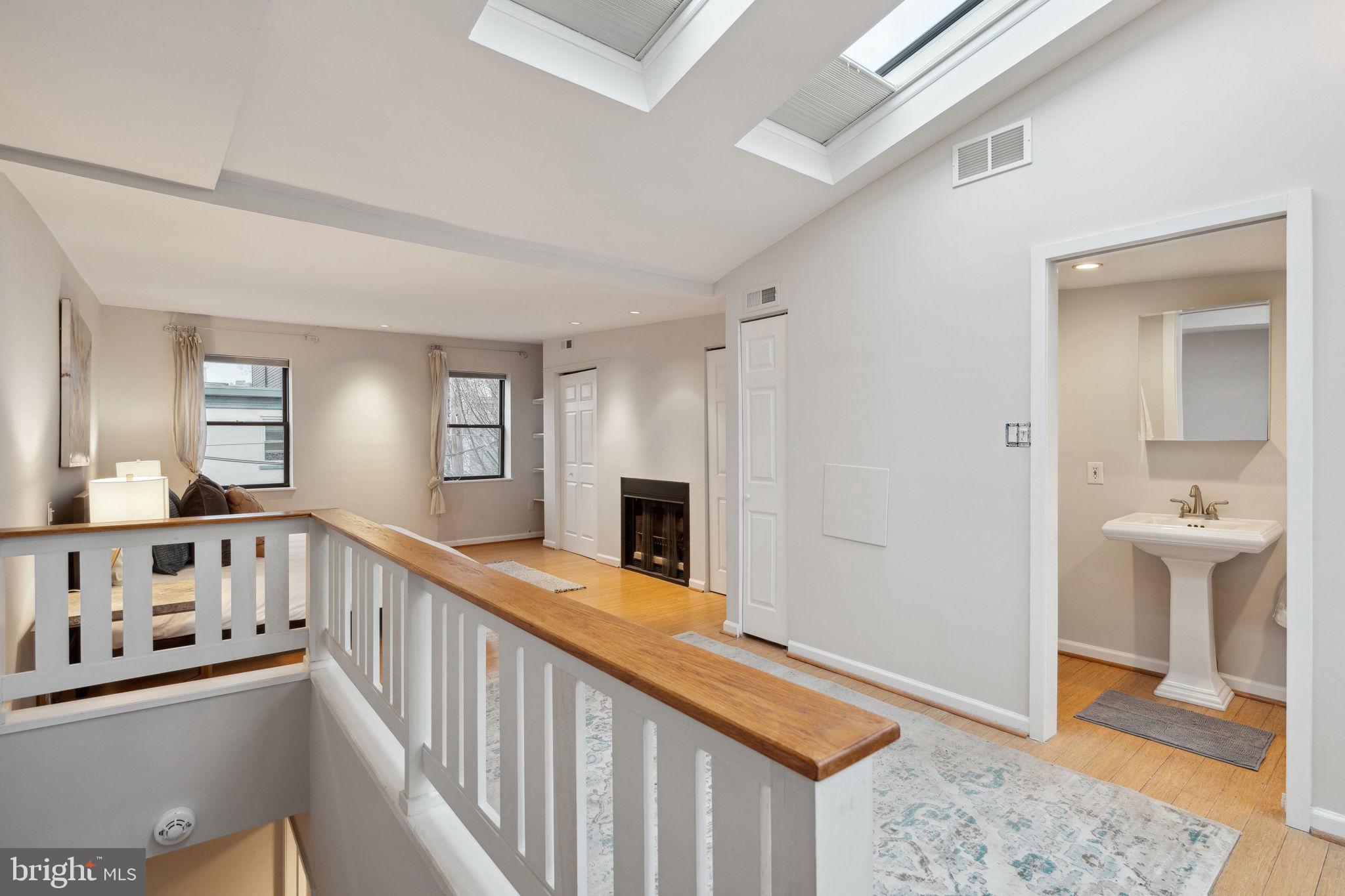 GRADUATE HOSPITAL - Residential