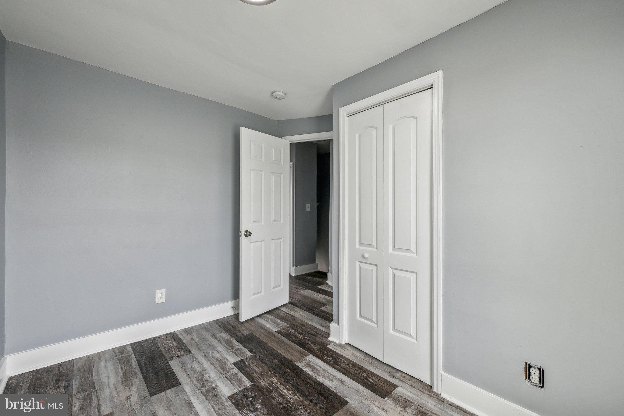 FOUR BY FOUR - Residential