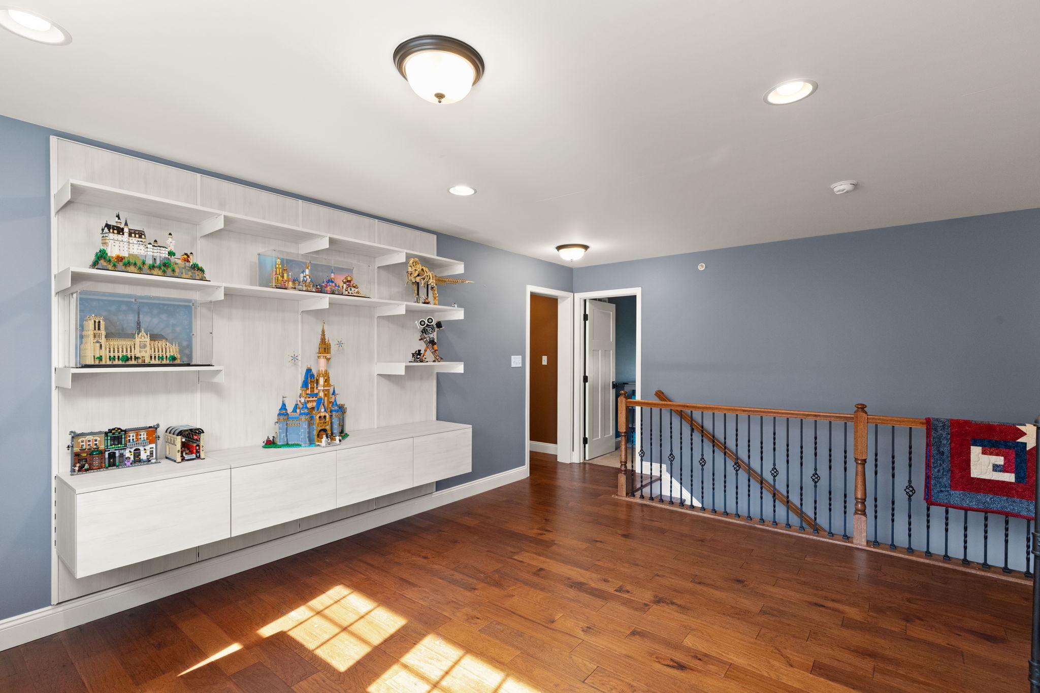 COOL SPRINGS AT CHARLESTOWN - Residential