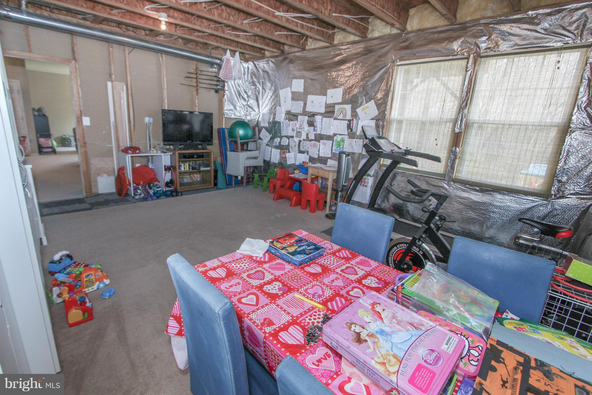 THE FOREST AT SOUTHRUN - Residential