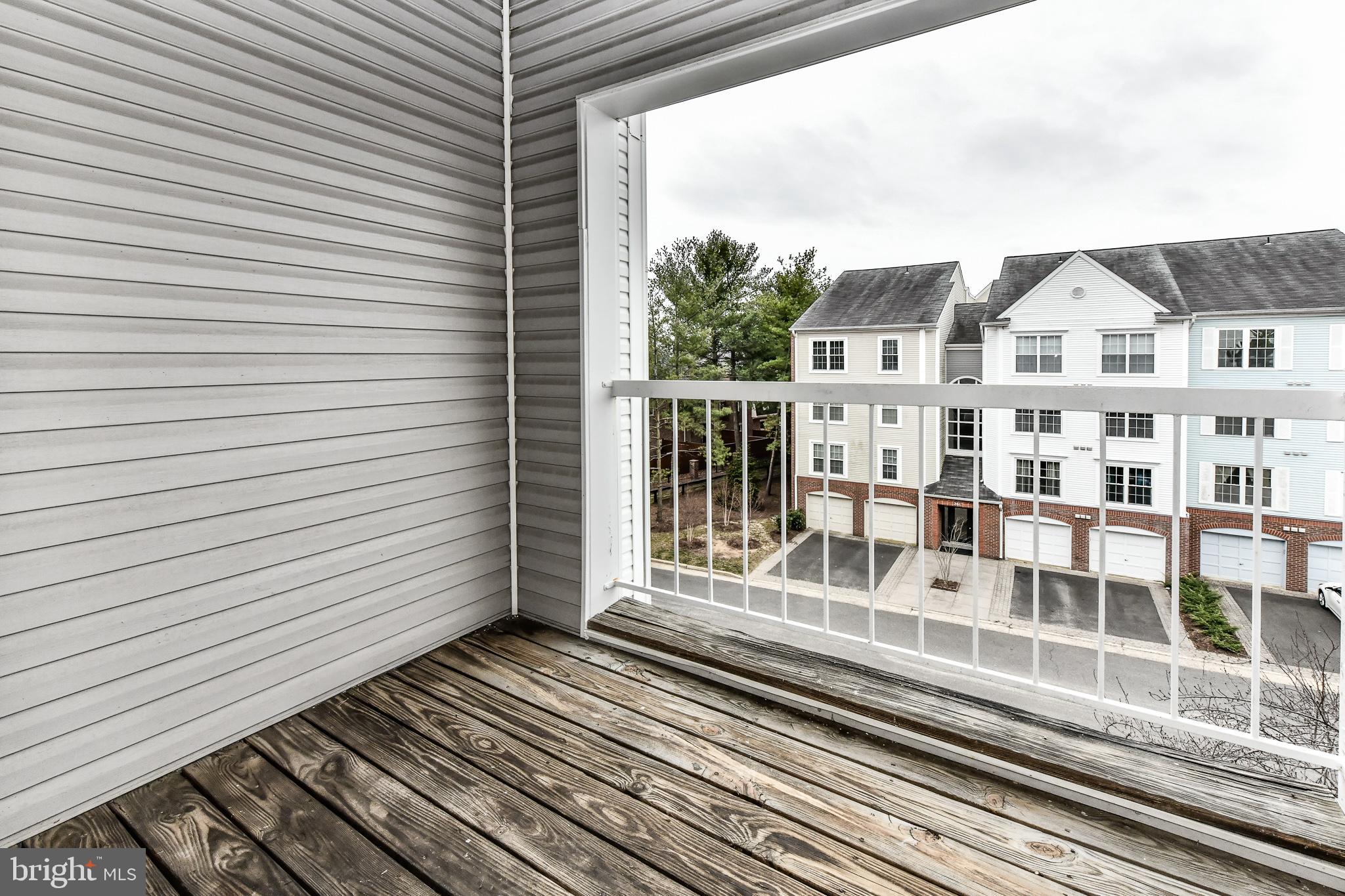 HILLWOOD - Residential Lease