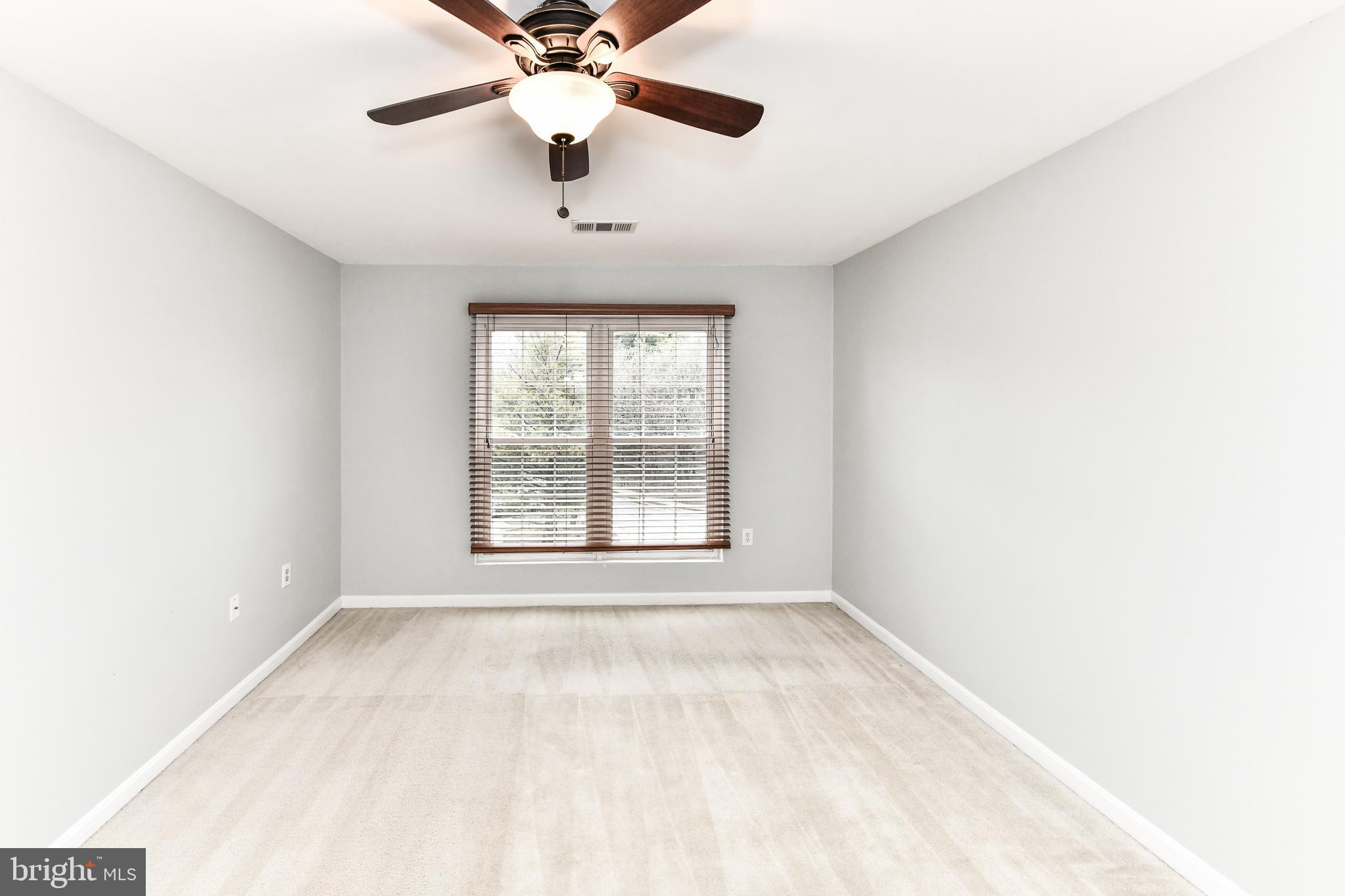 HILLWOOD - Residential Lease