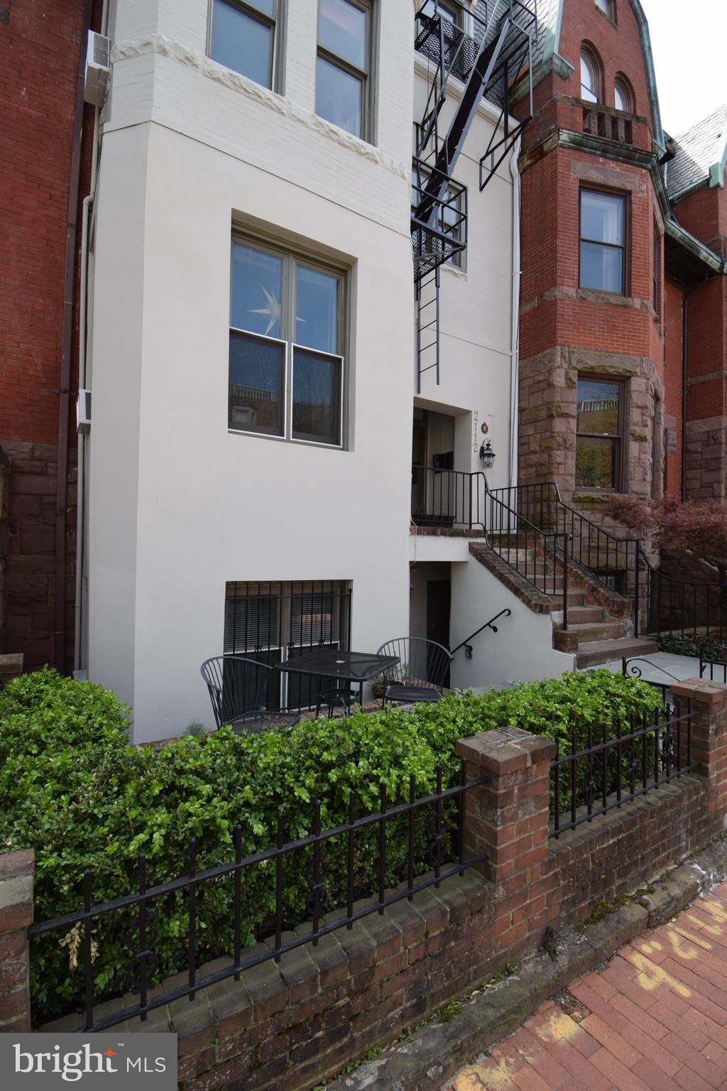 DUPONT CIRCLE - Residential Lease