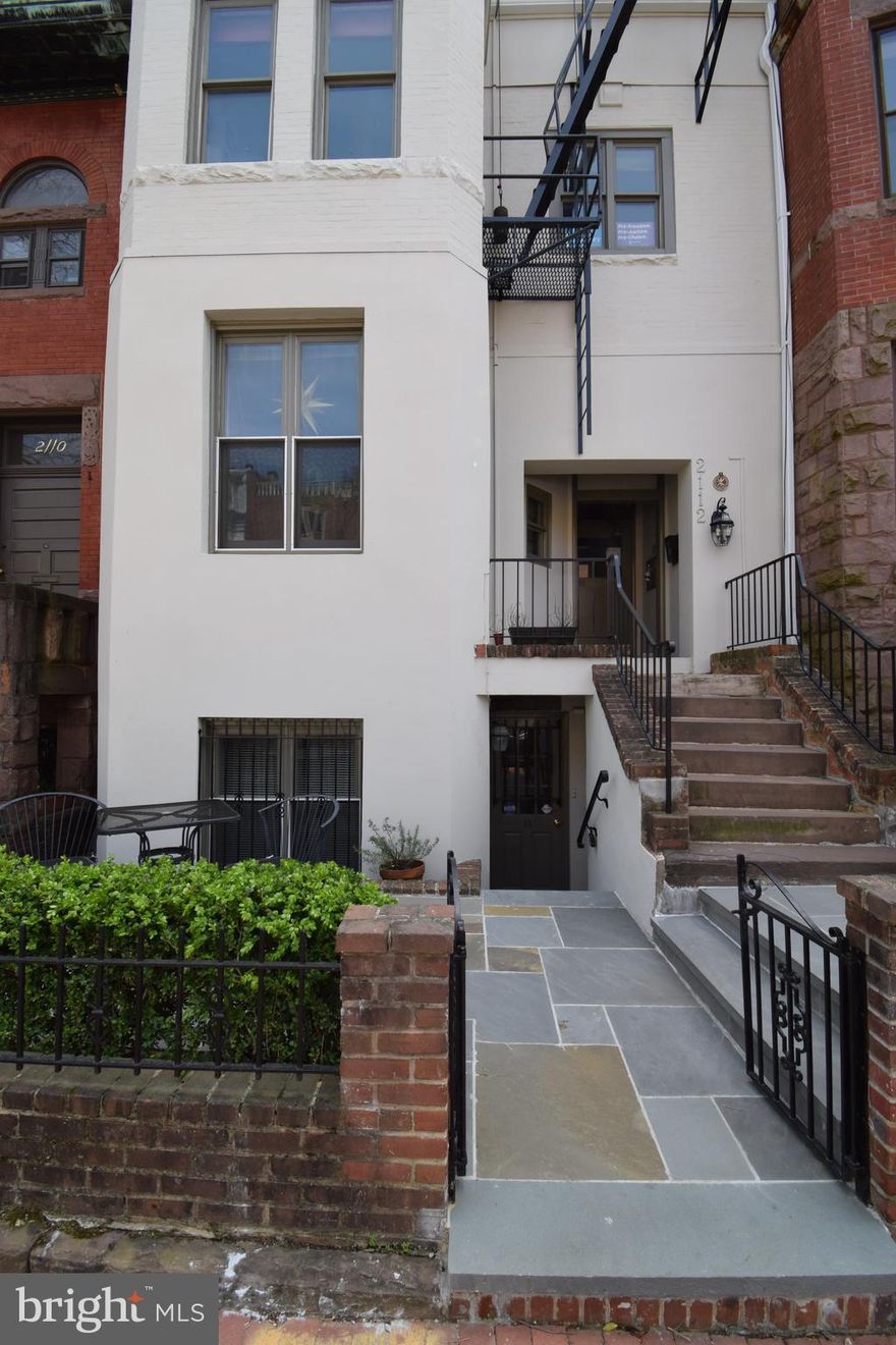 This generously sized studio is full of charm and located in a boutique 6-unit building on a quiet, tree-lined block of O Street. Featuring beautiful hardwood floors and three large walk-in closets, this thoughtfully designed space offers both comfort and functionality.

Enjoy the best of city living just steps away from cozy coffee shops, top-rated restaurants, and vibrant cafes. Conveniently close to the Metro, GW, and the scenic Rock Creek Park Trail, this location offers unmatched accessibility. Please note: No pets allowed.