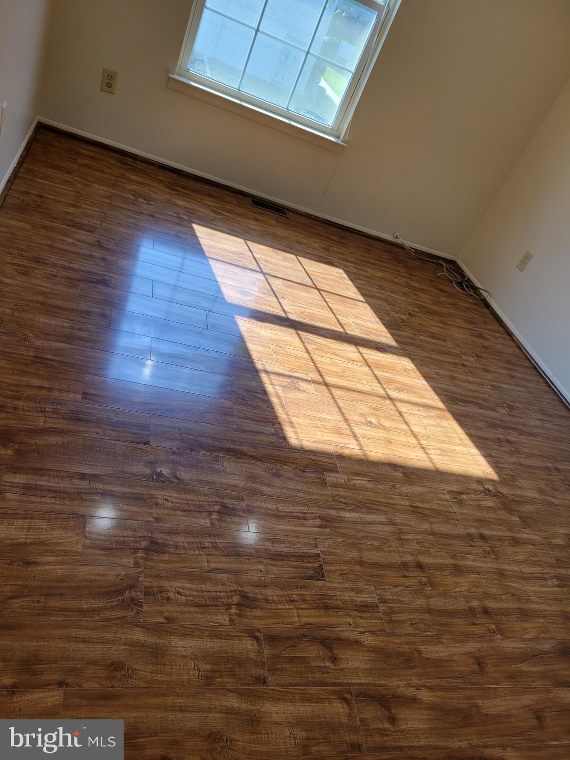 WESTPHALIA WOODS - Residential Lease