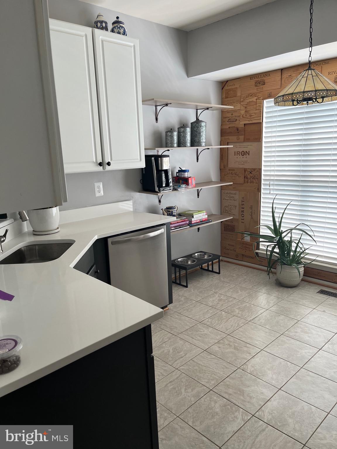 ASHBURN VILLAGE - Residential Lease